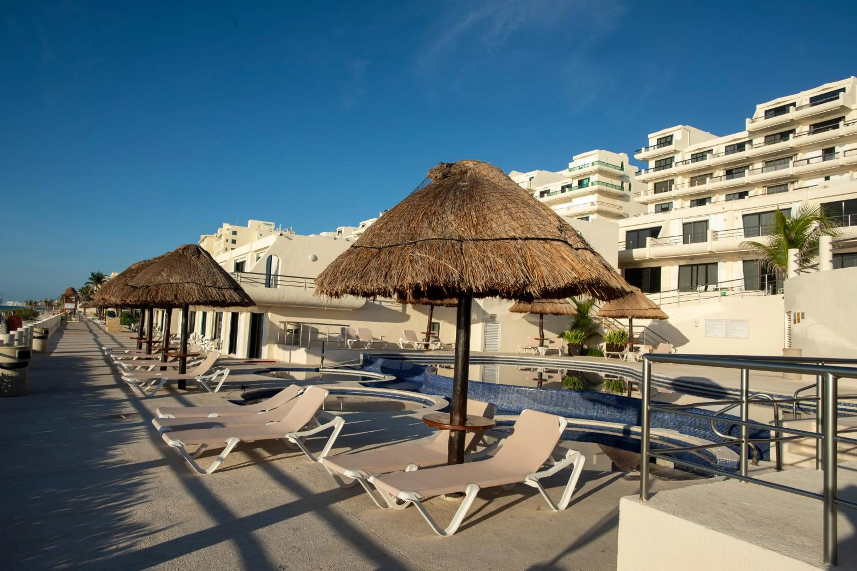 Property building in HotelZone L20 Beach Access