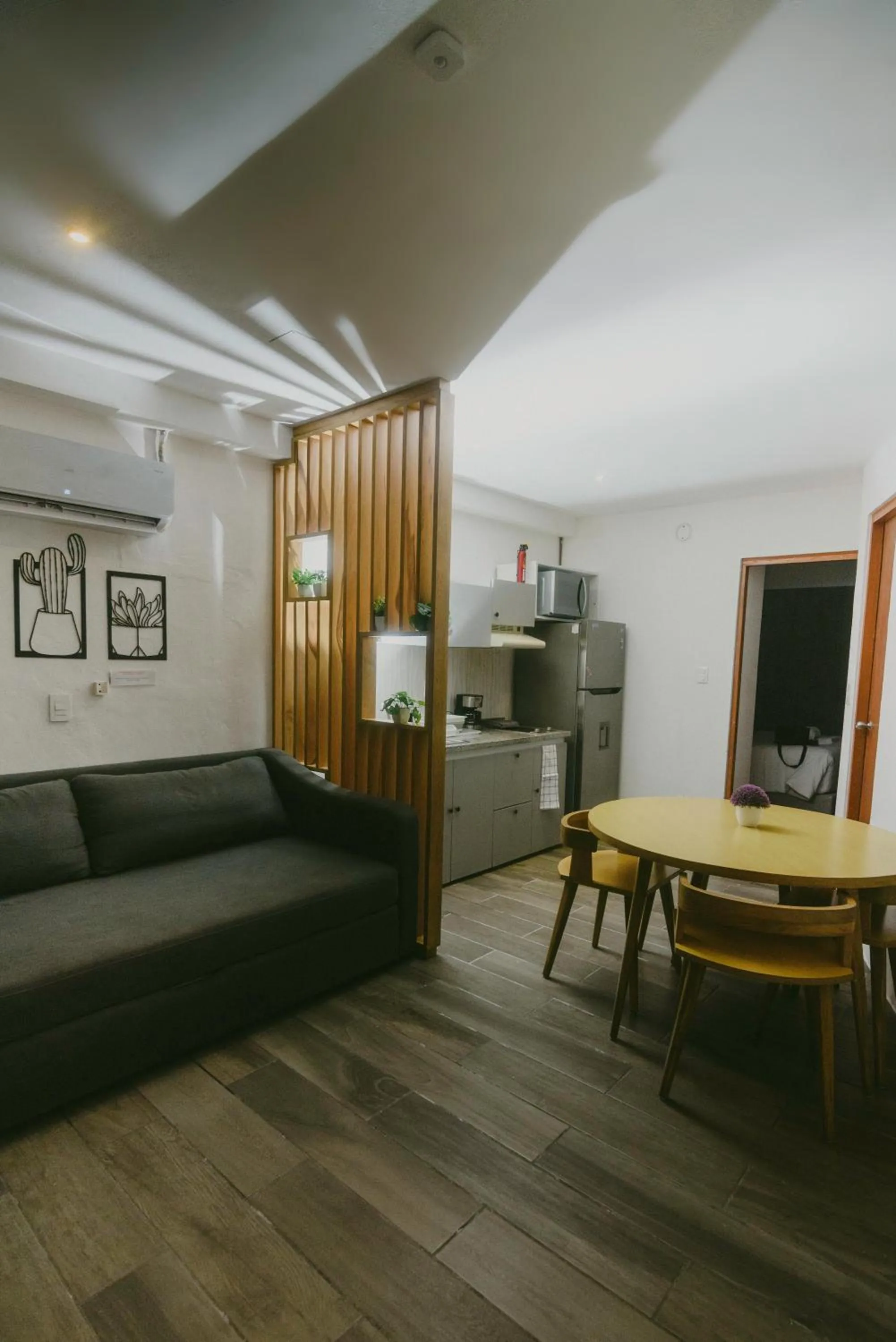 Living room in HotelZone L20 Beach Access