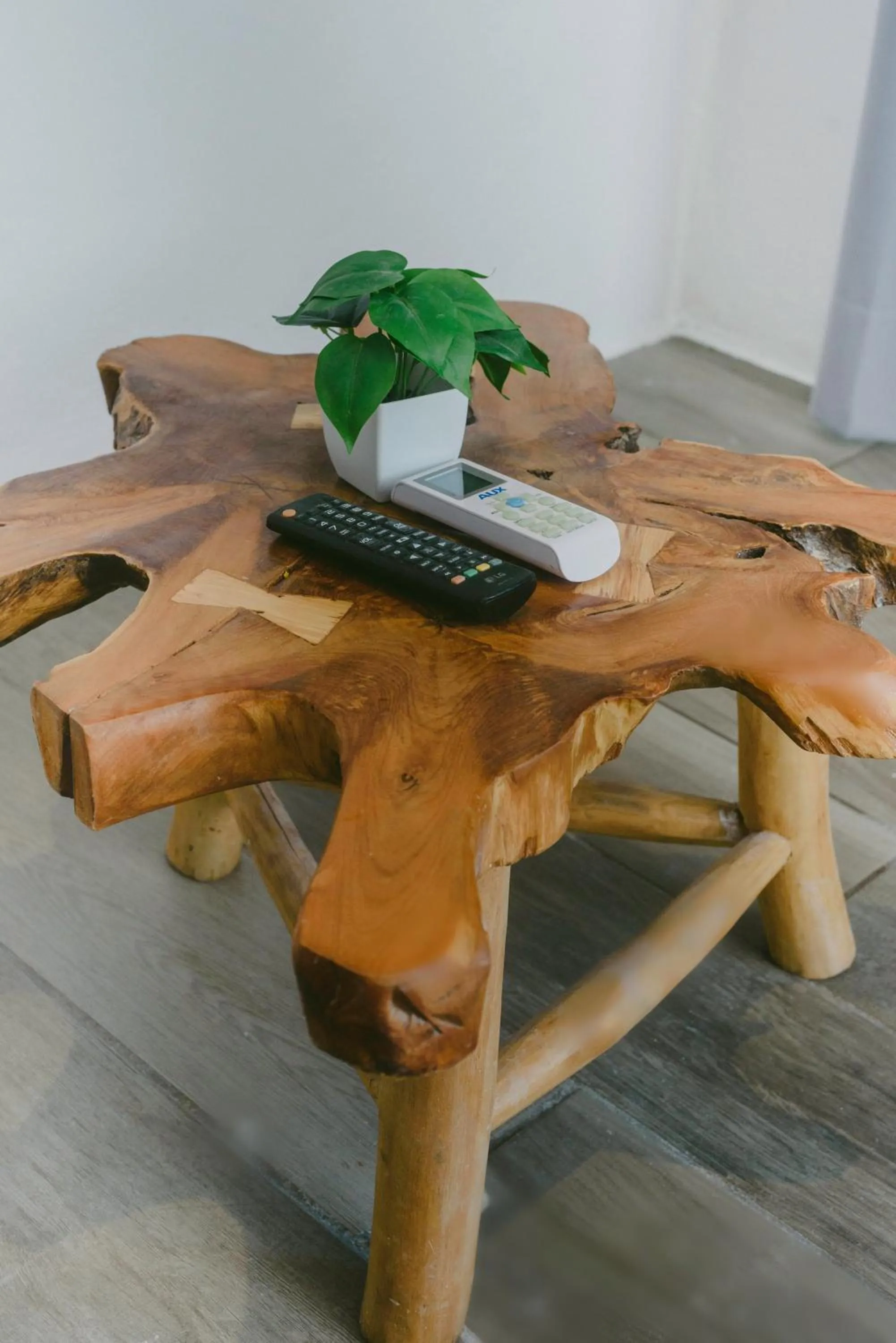 Living room in HotelZone L20 Beach Access