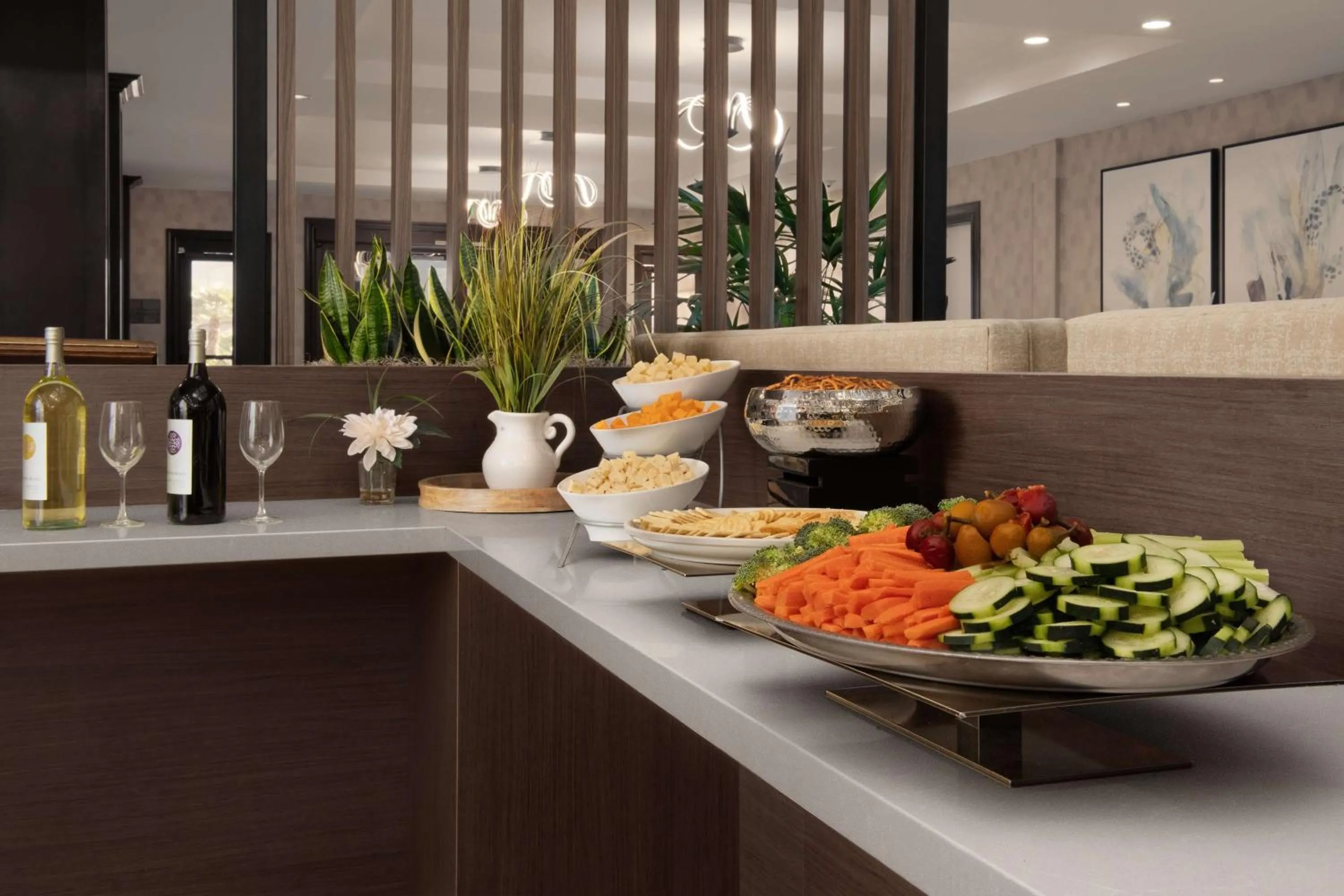 Dining area in Embassy Suites La Quinta Hotel & Spa