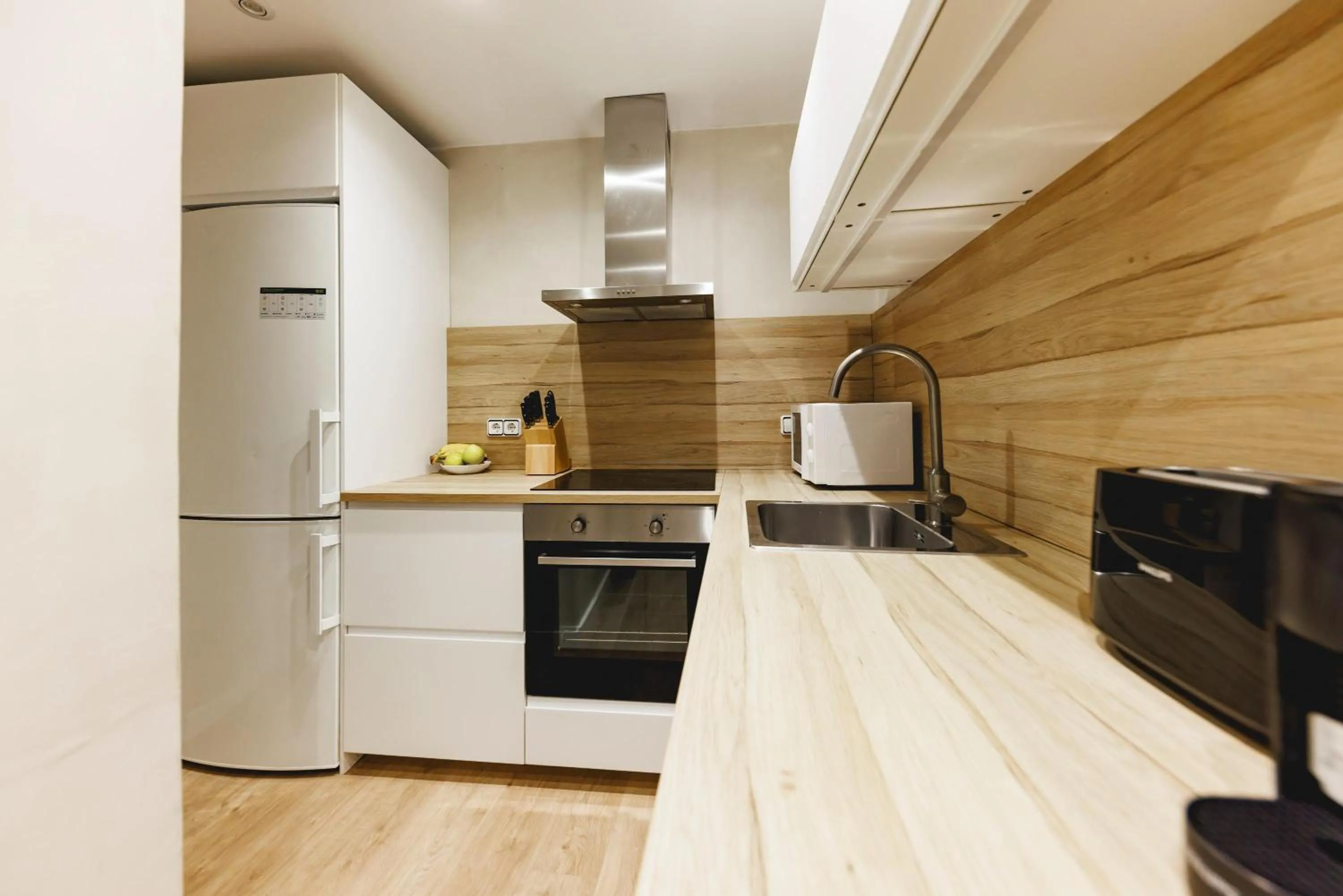 Kitchen or kitchenette in Bravissimo Apartaments Mora 4