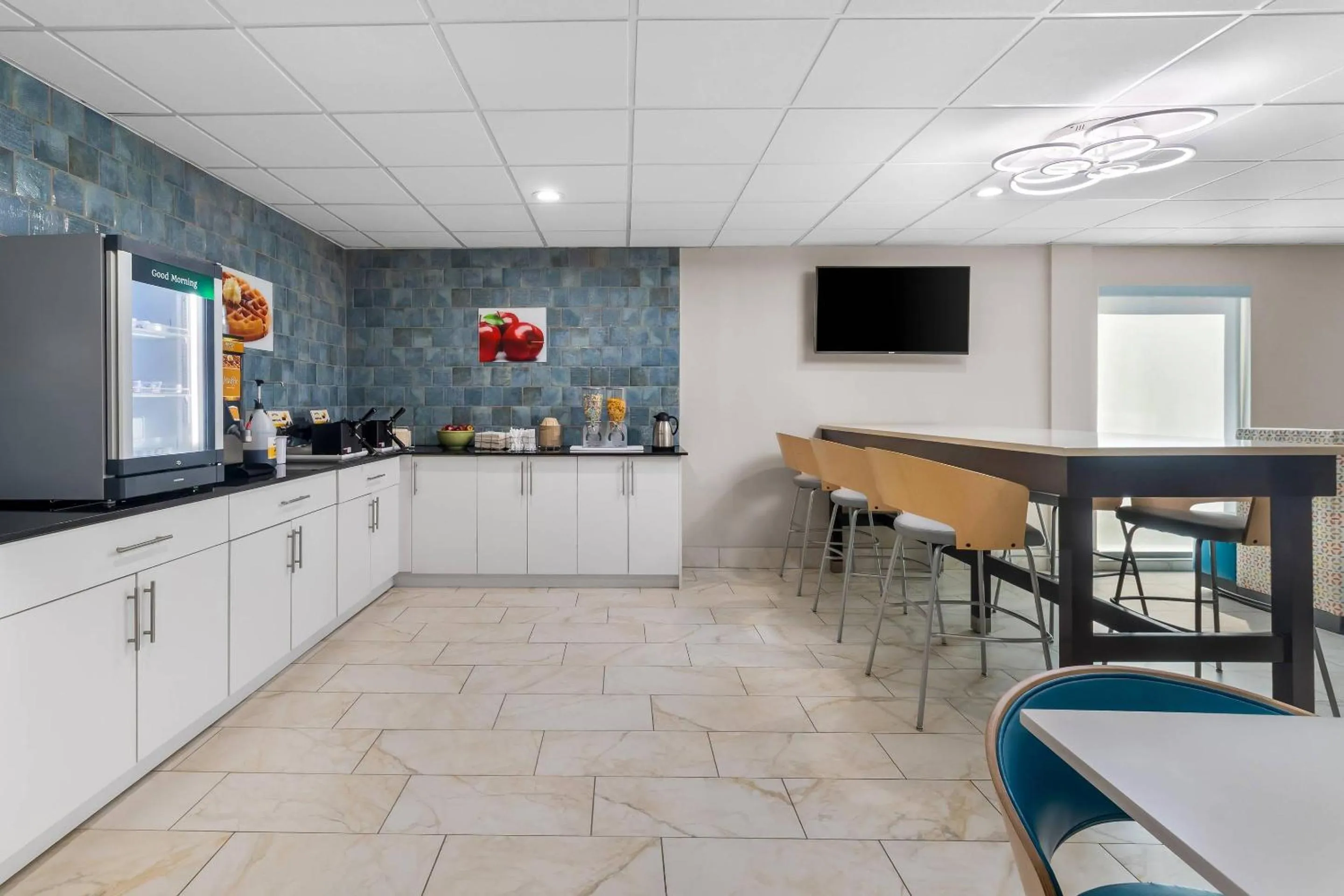 Breakfast in Quality Inn Chattanooga Hamilton Place