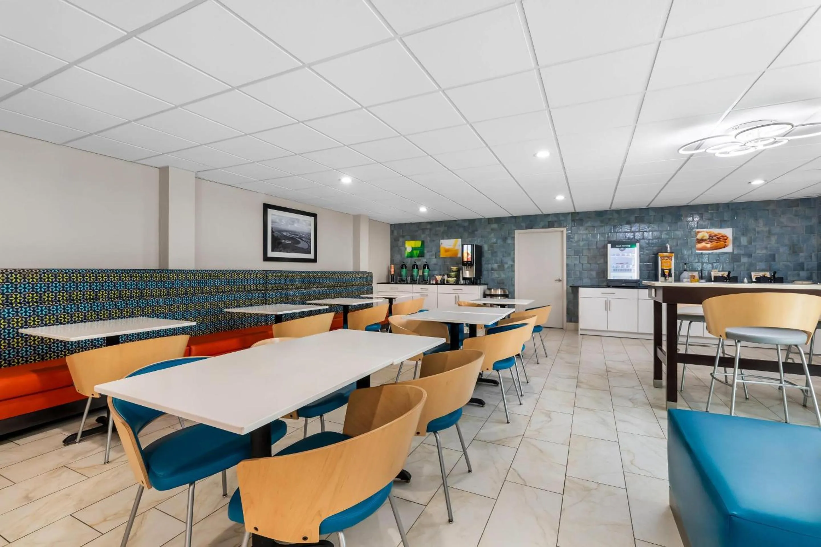 Breakfast in Quality Inn Chattanooga Hamilton Place