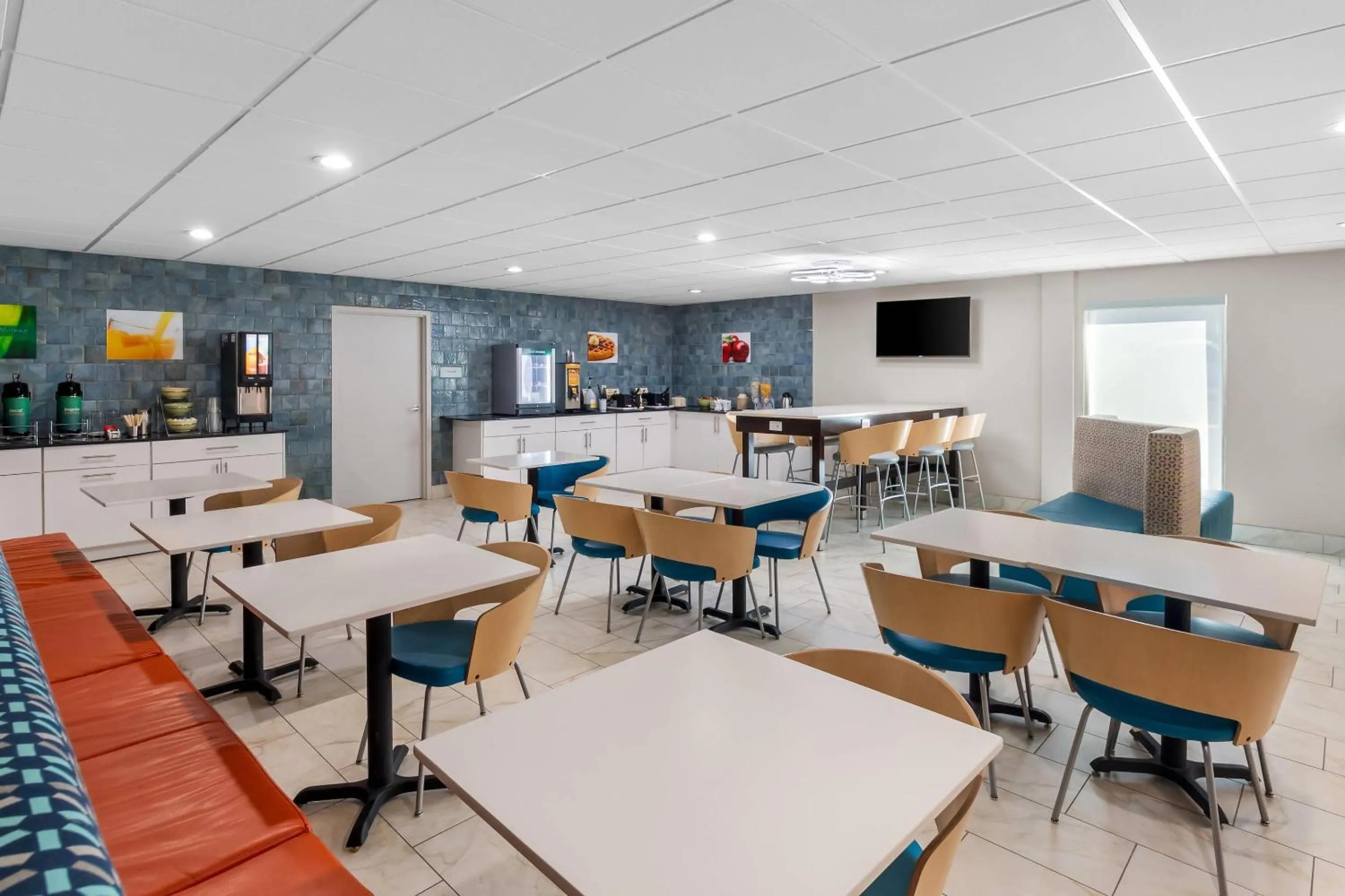 Breakfast in Quality Inn Chattanooga Hamilton Place