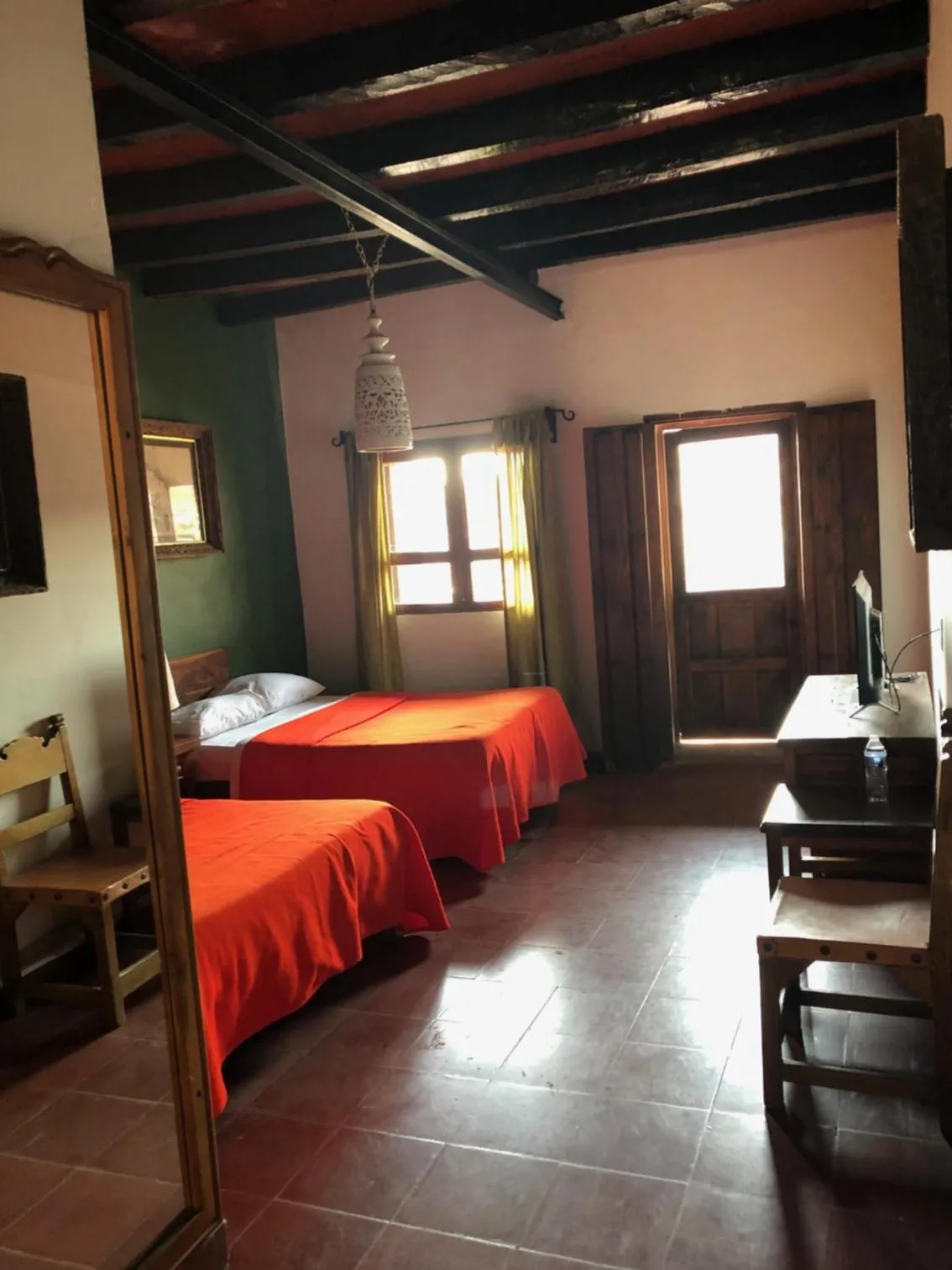 Bed in Posada de la Mision, Hotel Museo y Jardin