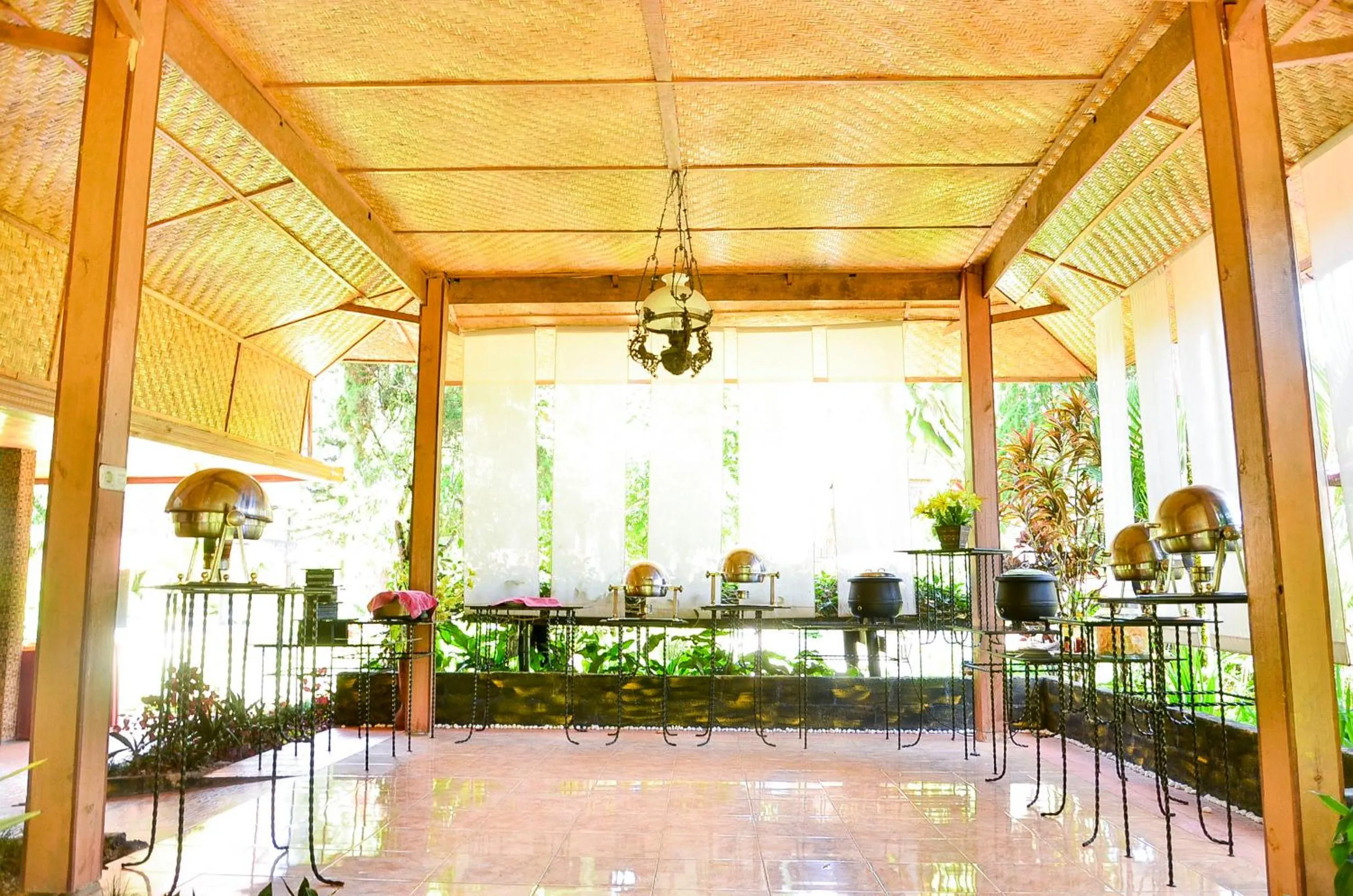 Restaurant/places to eat in Toraja Misiliana Hotel