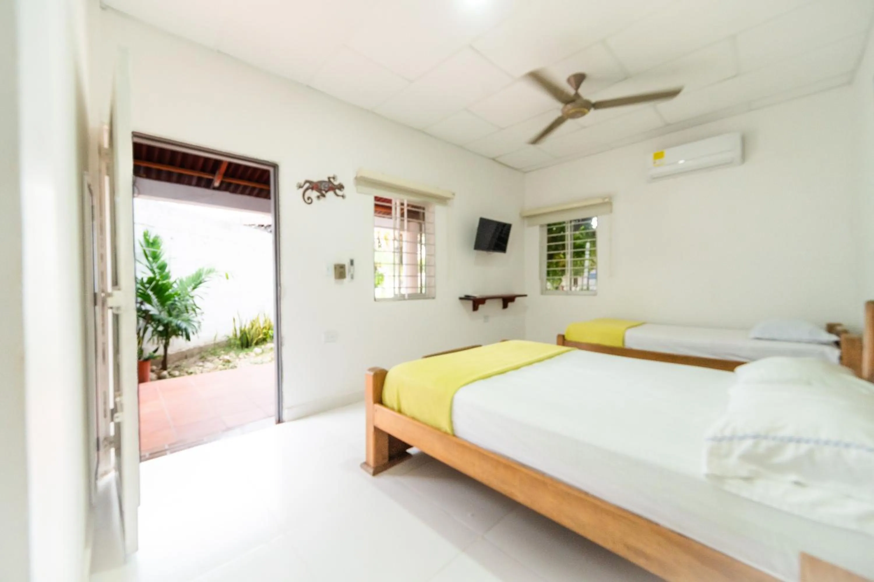 Bedroom, Bed in Hostal del Mar - Tolu