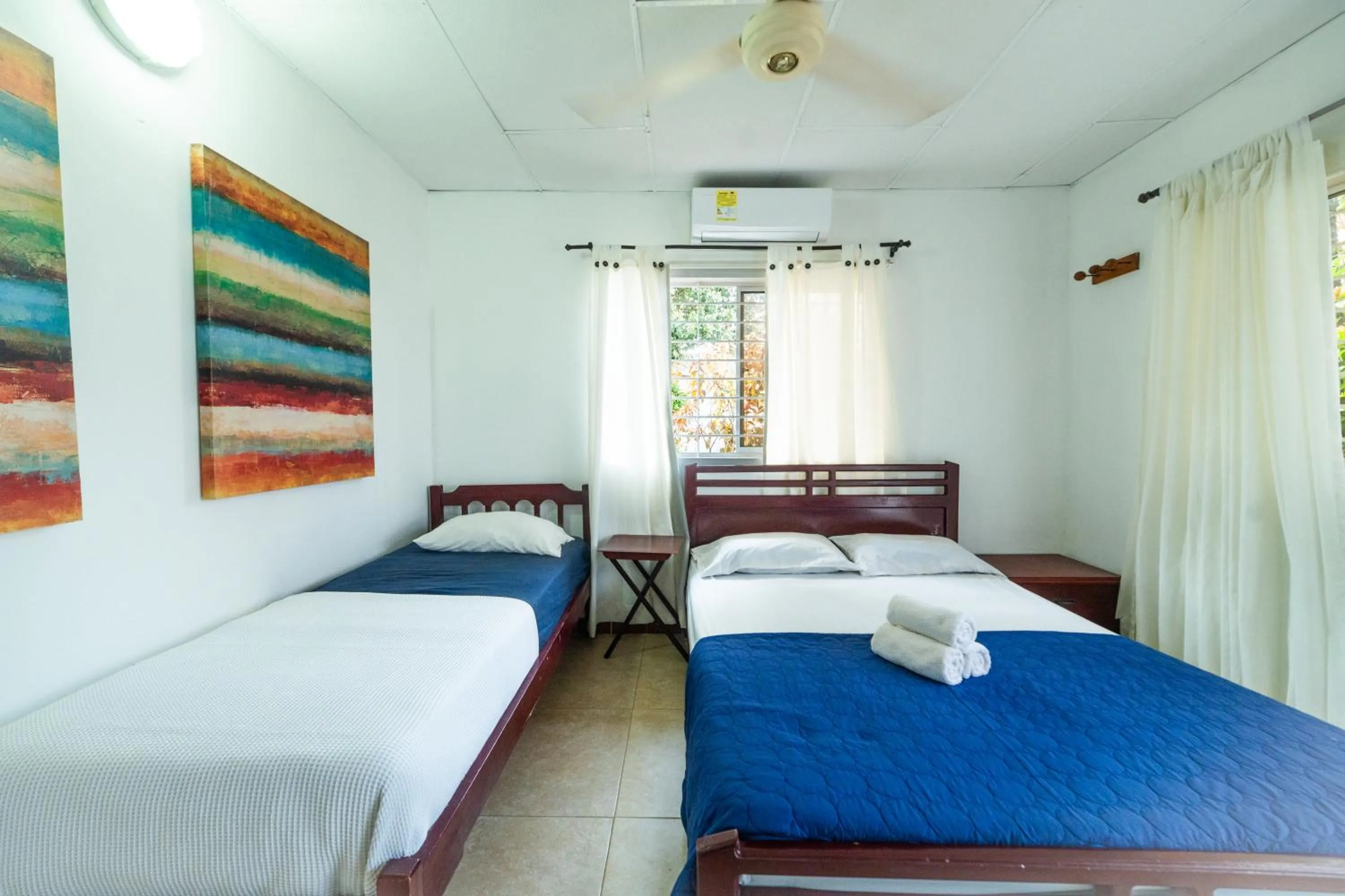 Bedroom, Bed in Hostal del Mar - Tolu