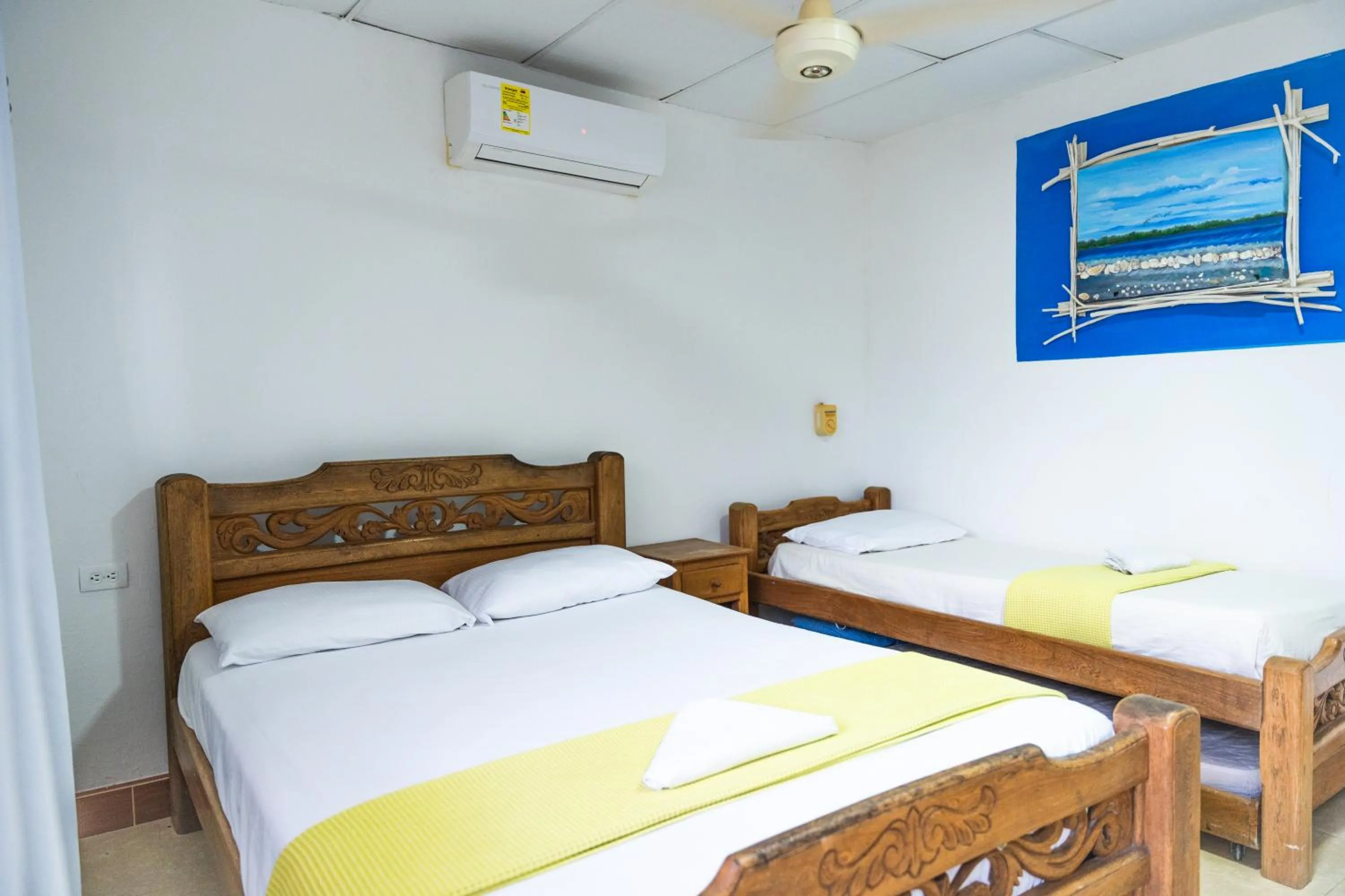 Bedroom, Bed in Hostal del Mar - Tolu