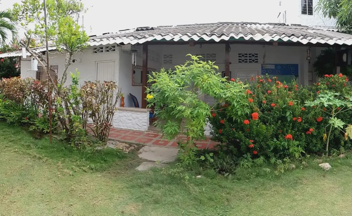 Garden view in Hostal del Mar - Tolu