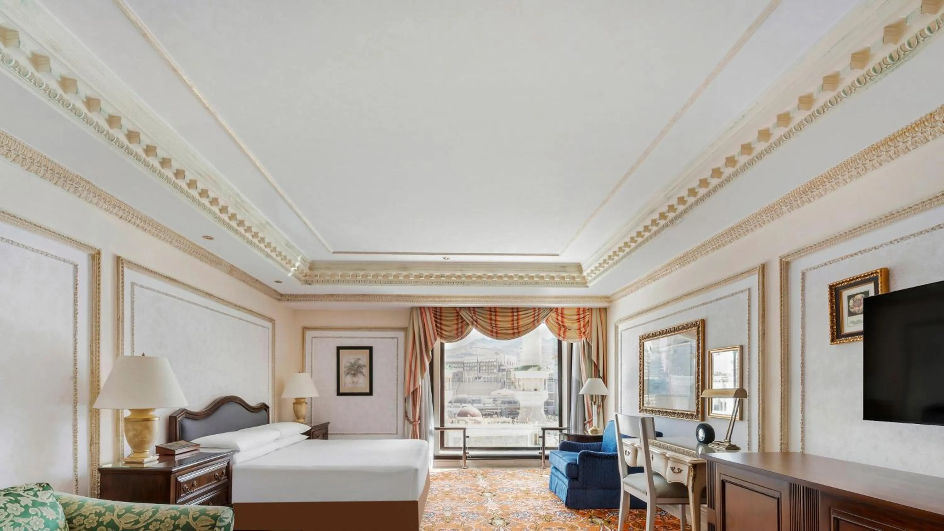 Bedroom in InterContinental Dar Al Tawhid Makkah by IHG