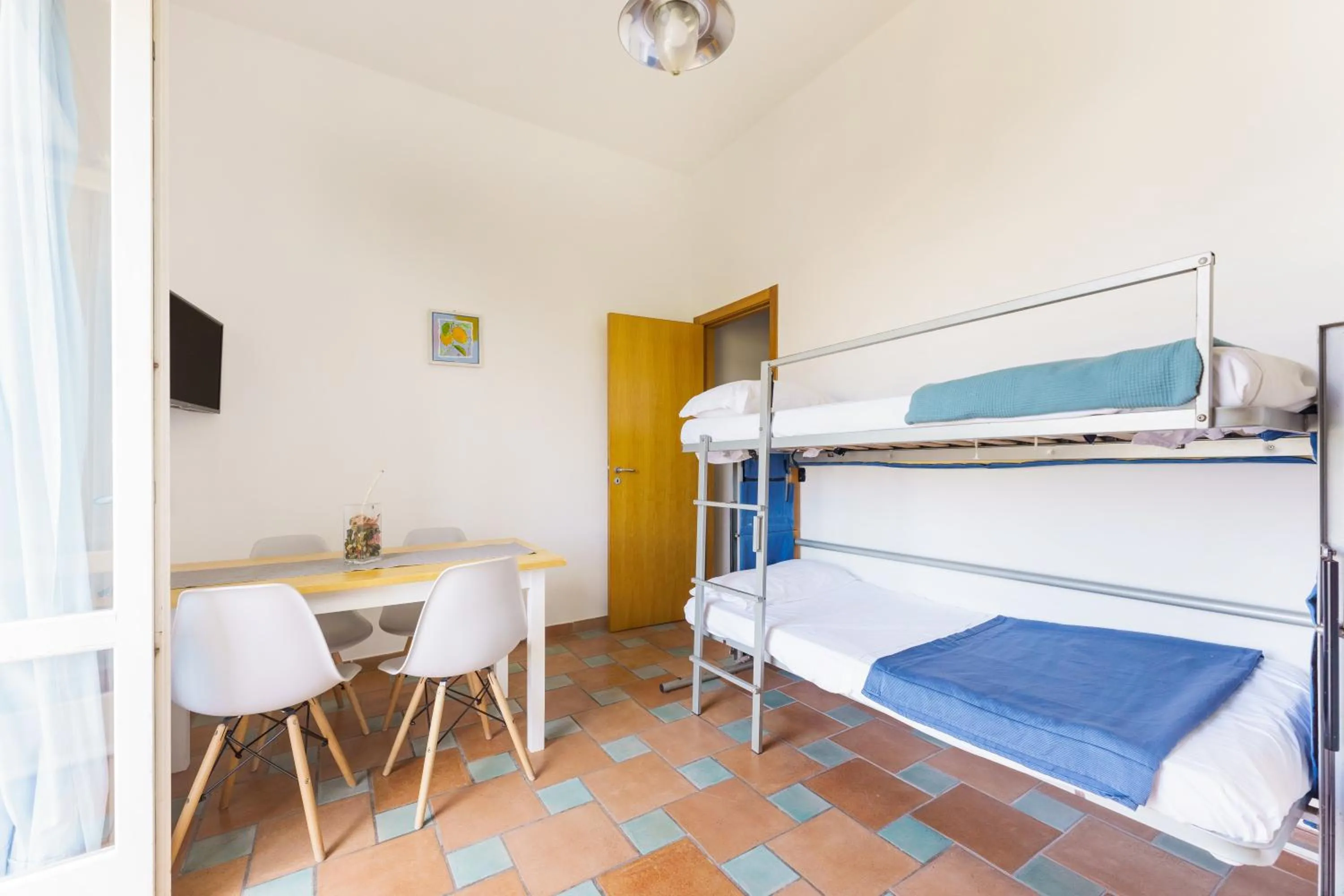 Bed in Le Grand Bleu - Gioia Apartments