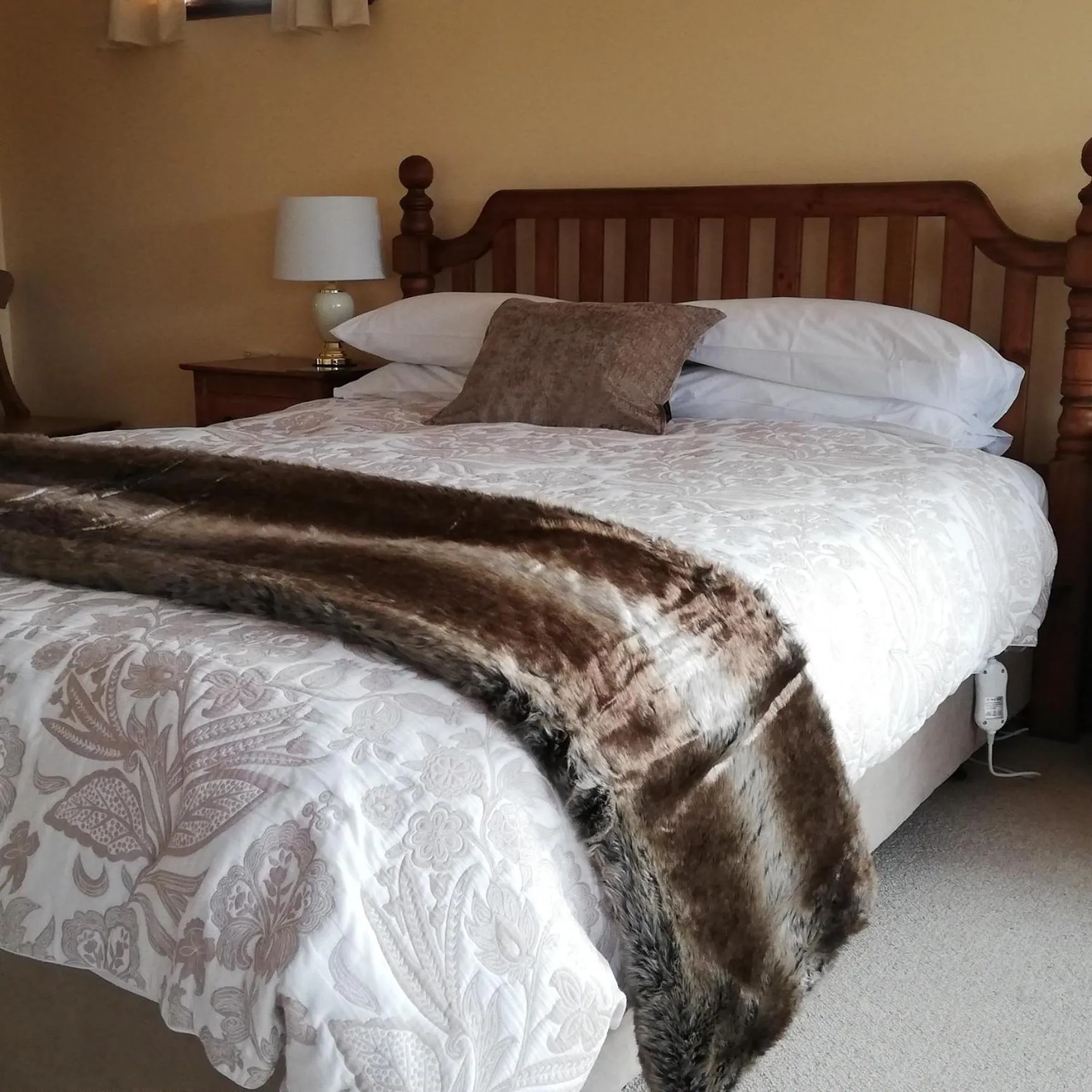 Bed in Mountain Heights Lodge