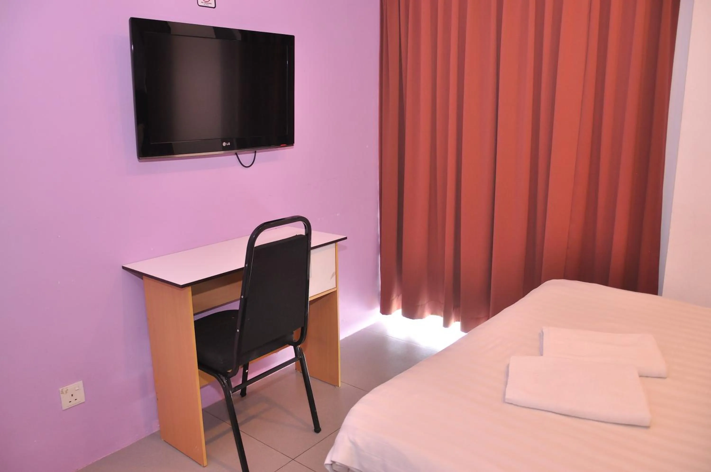 Bedroom, Bed in Kuching Transit Inn