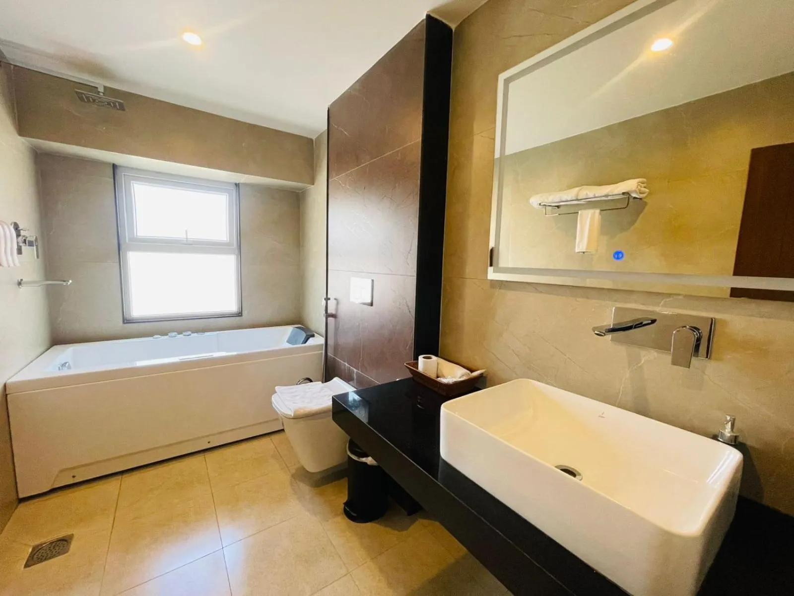 Bathroom in Timber House by Tara Group