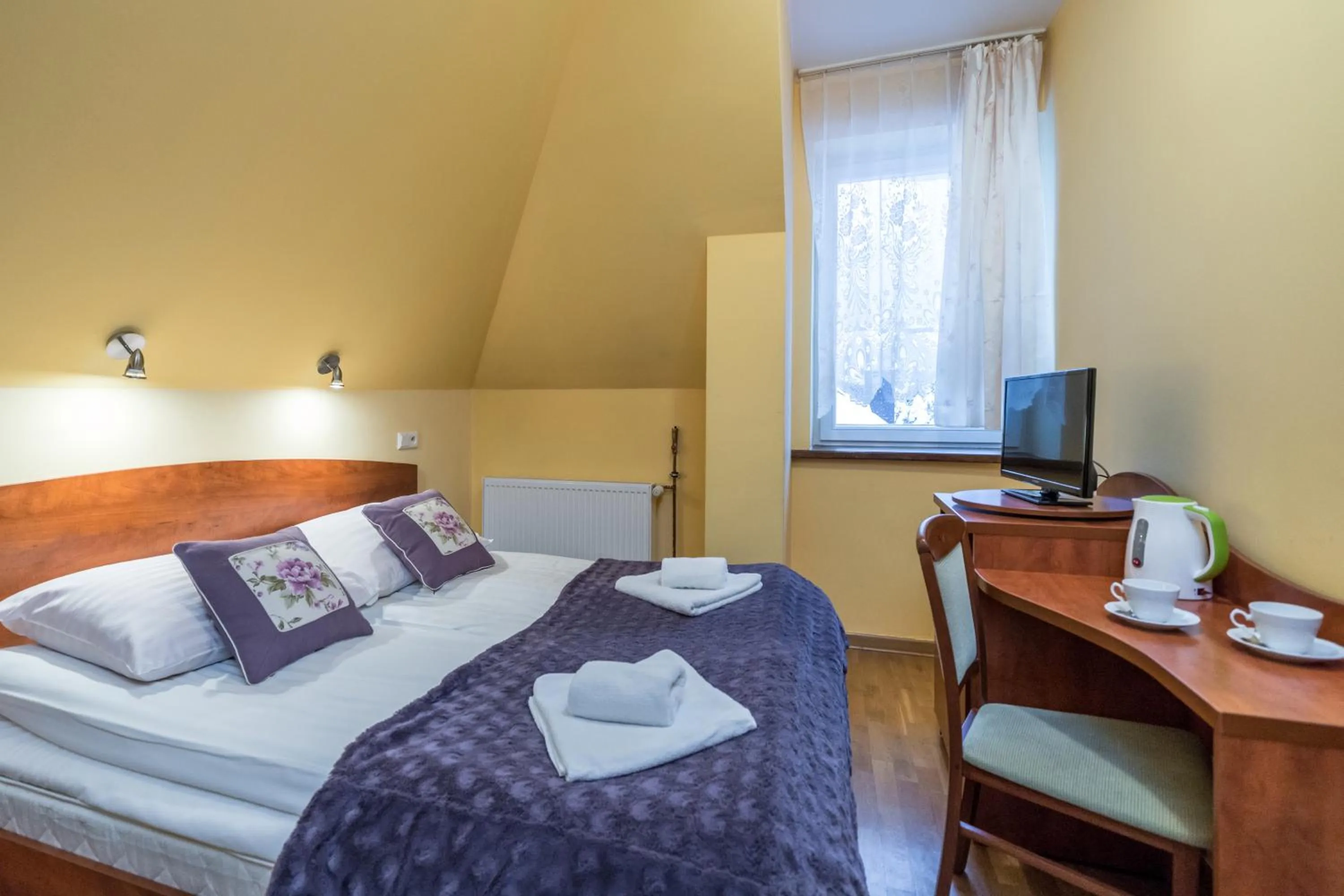 Bed in Astoria - Willa Literatów