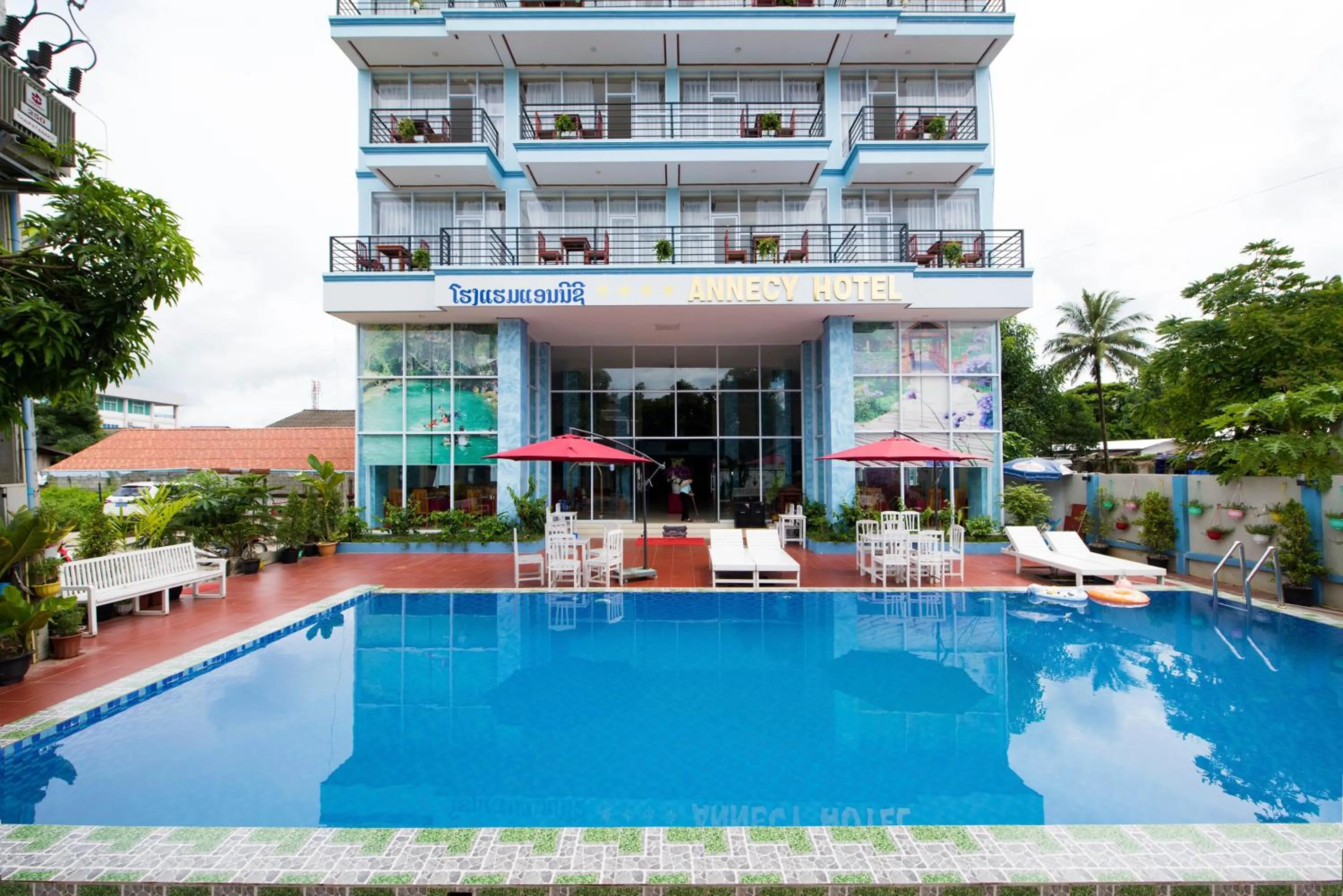 Facade/entrance in Annecy Hotel
