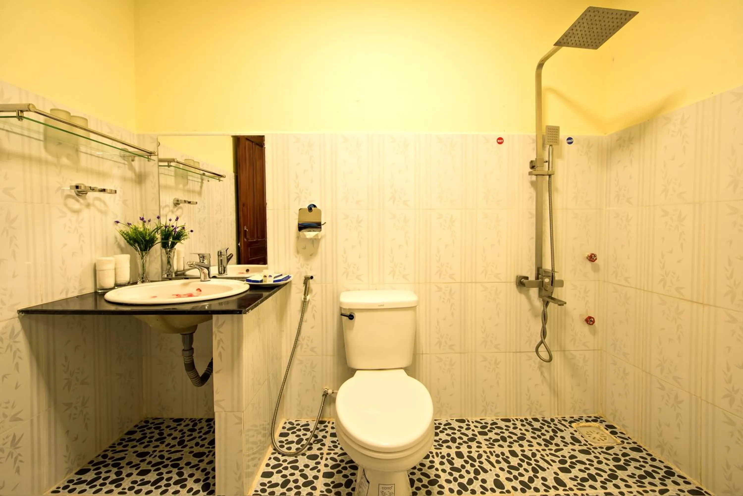 Bathroom in Annecy Hotel