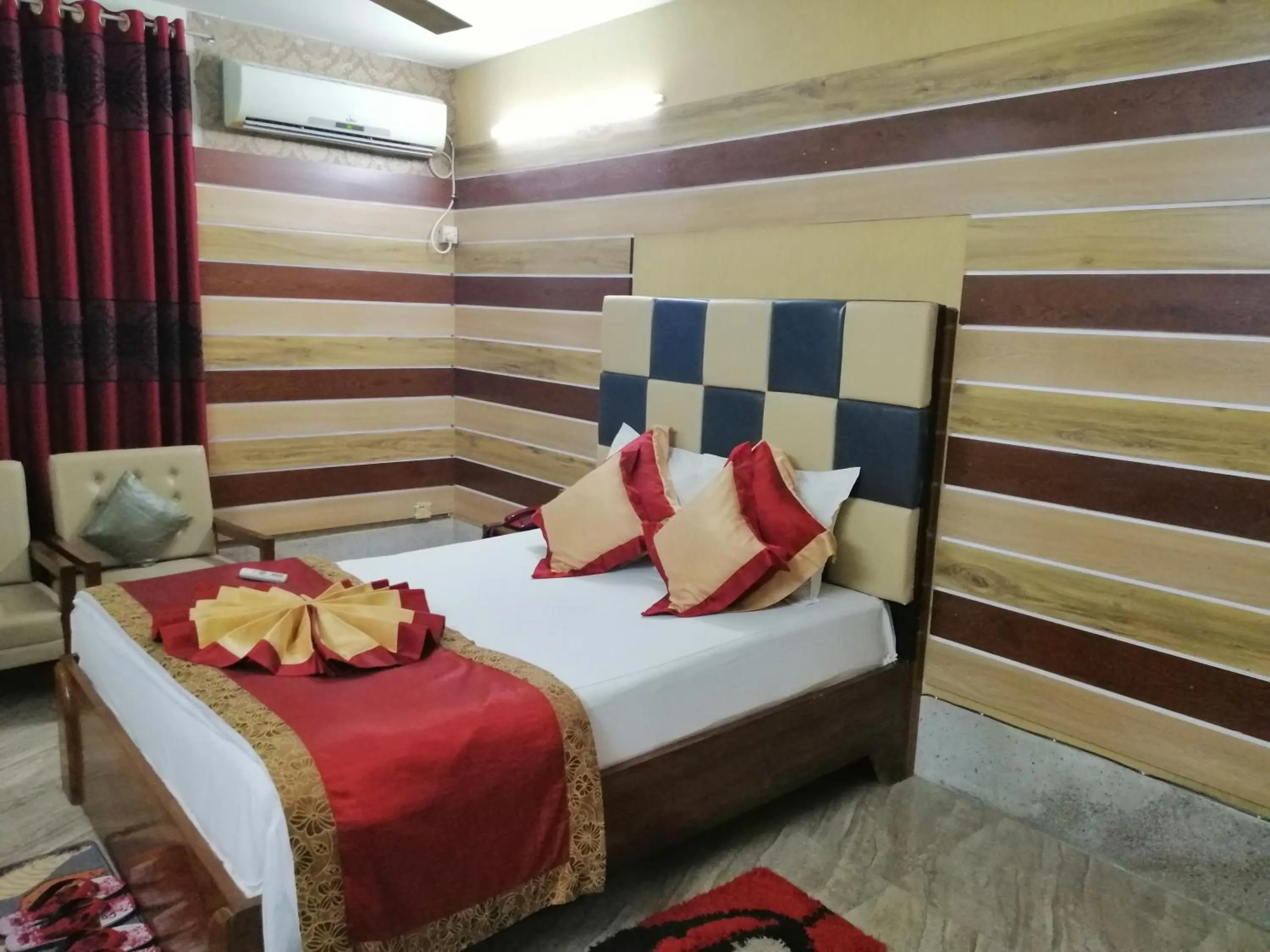 Photo of the whole room in Tiger Garden Int Hotel