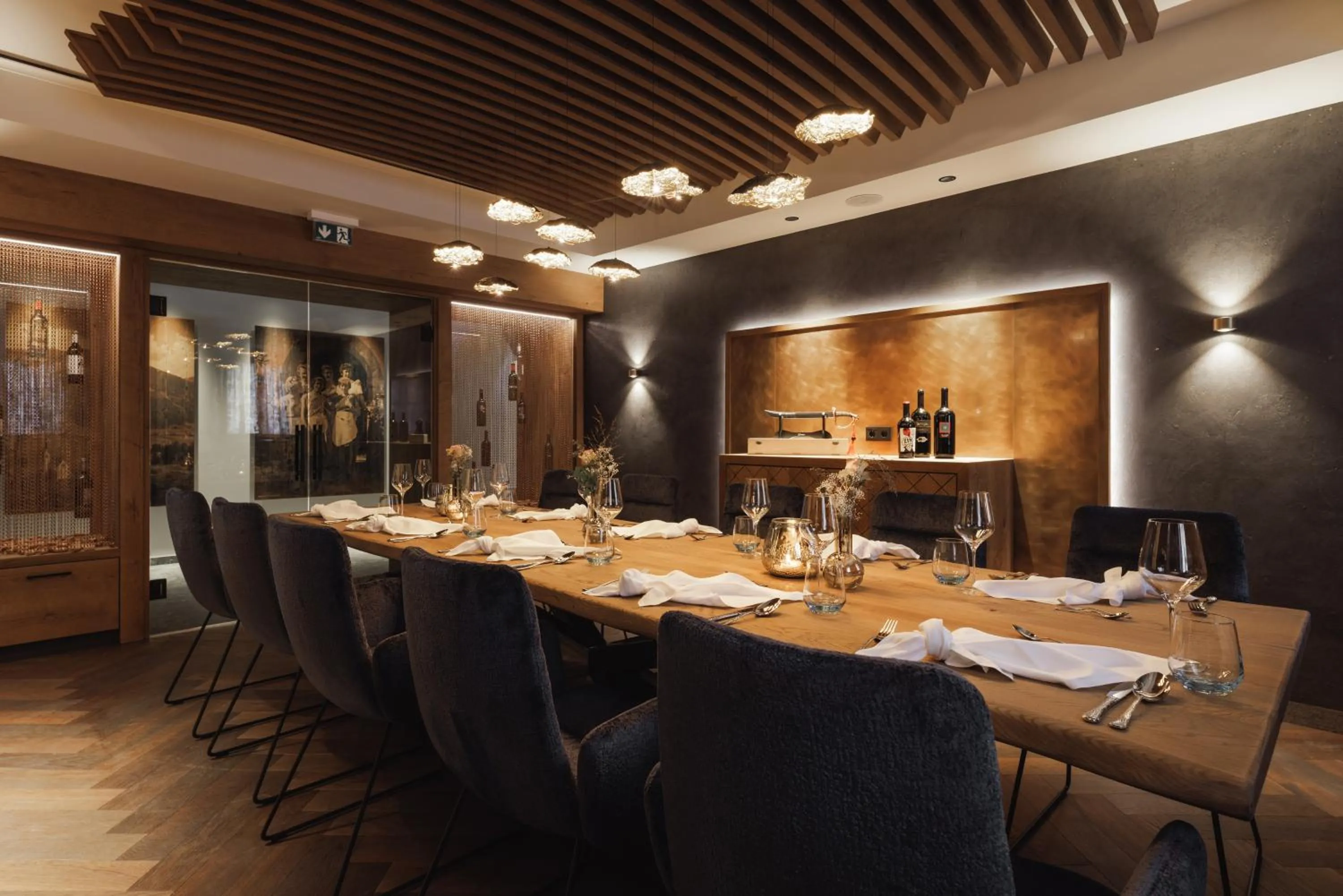 Restaurant/places to eat in PACHMAIR 1453 apart resort