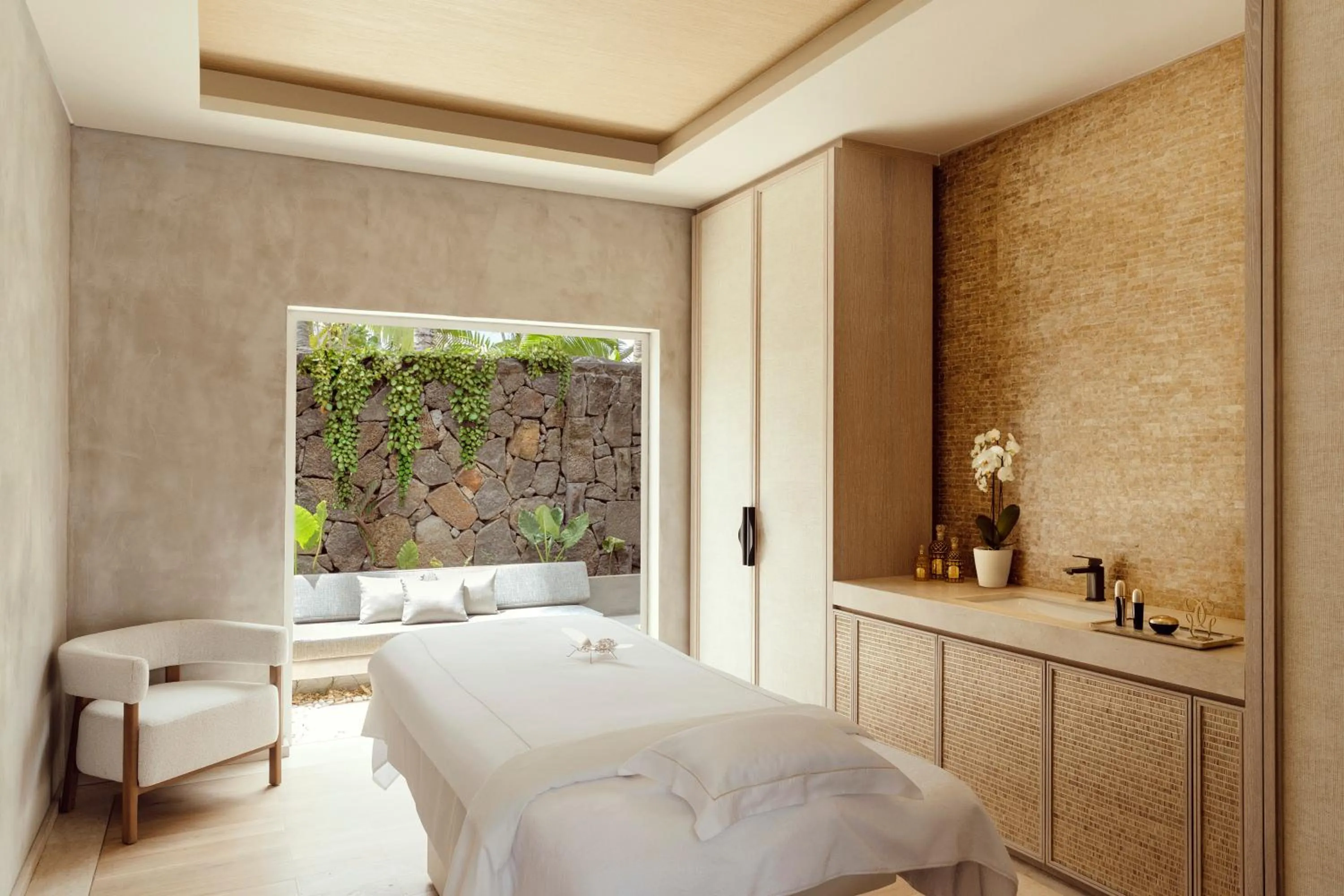 Massage, Bed in One&Only Le Saint Géran, Mauritius
