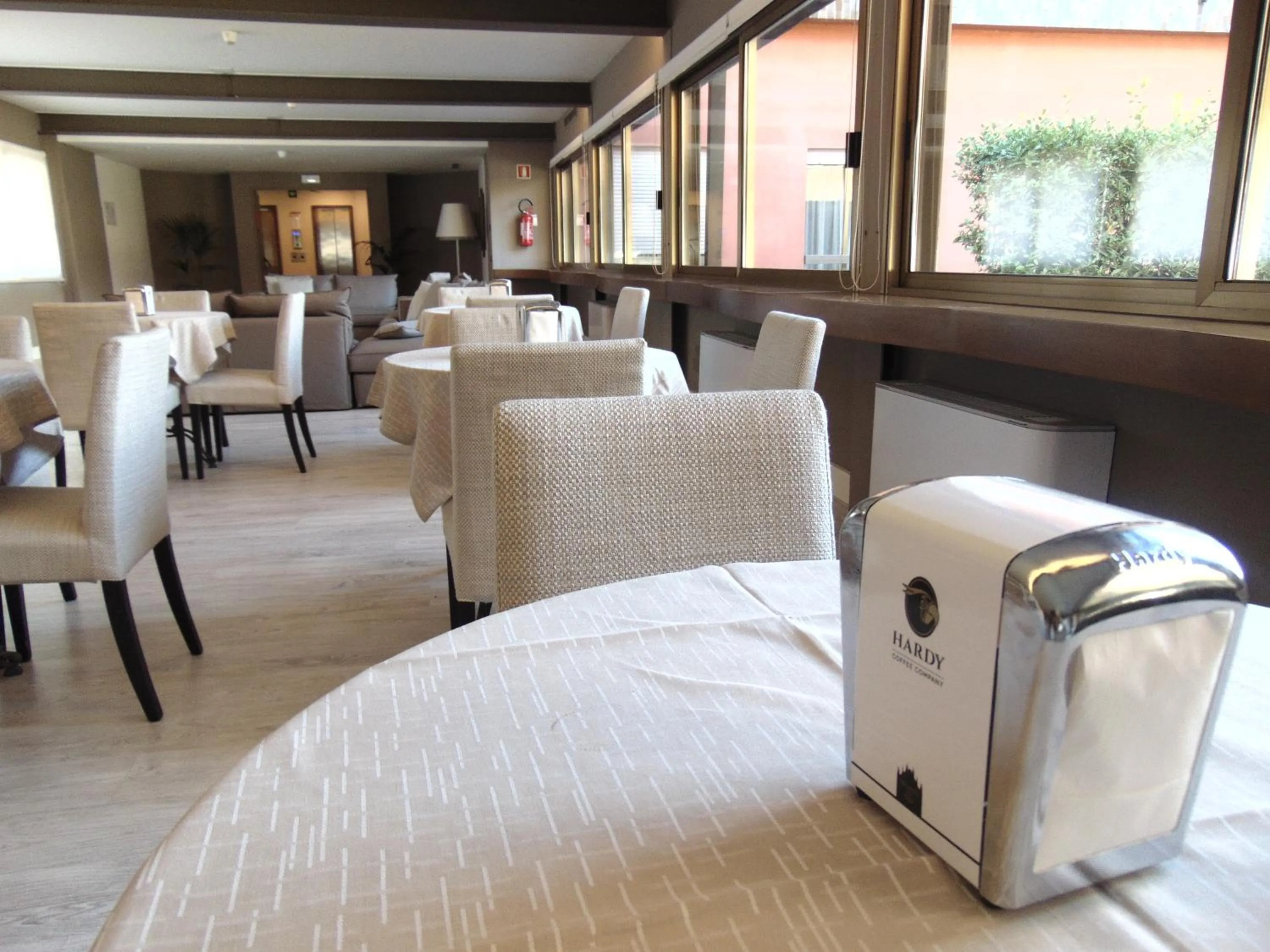 Communal lounge/ TV room in Plus Welcome Milano