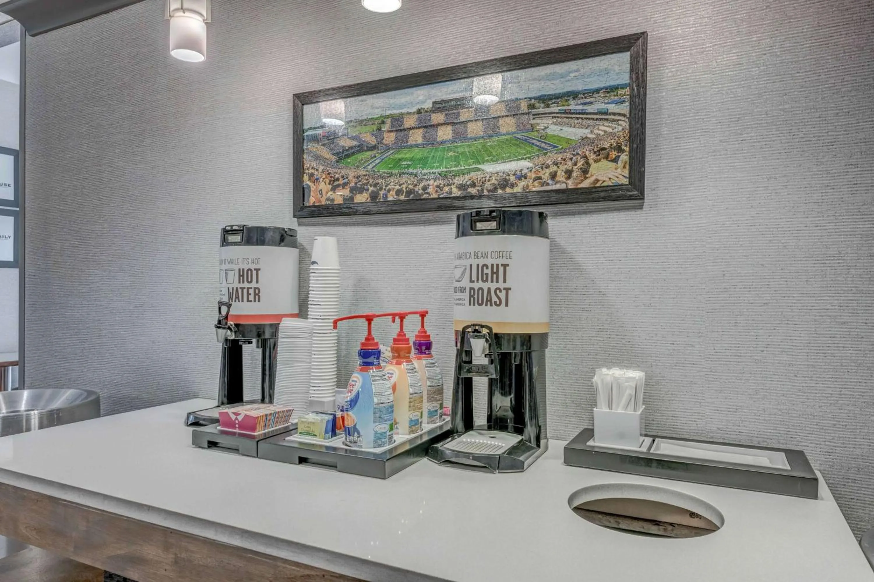 Lobby or reception in Hampton Inn Morgantown