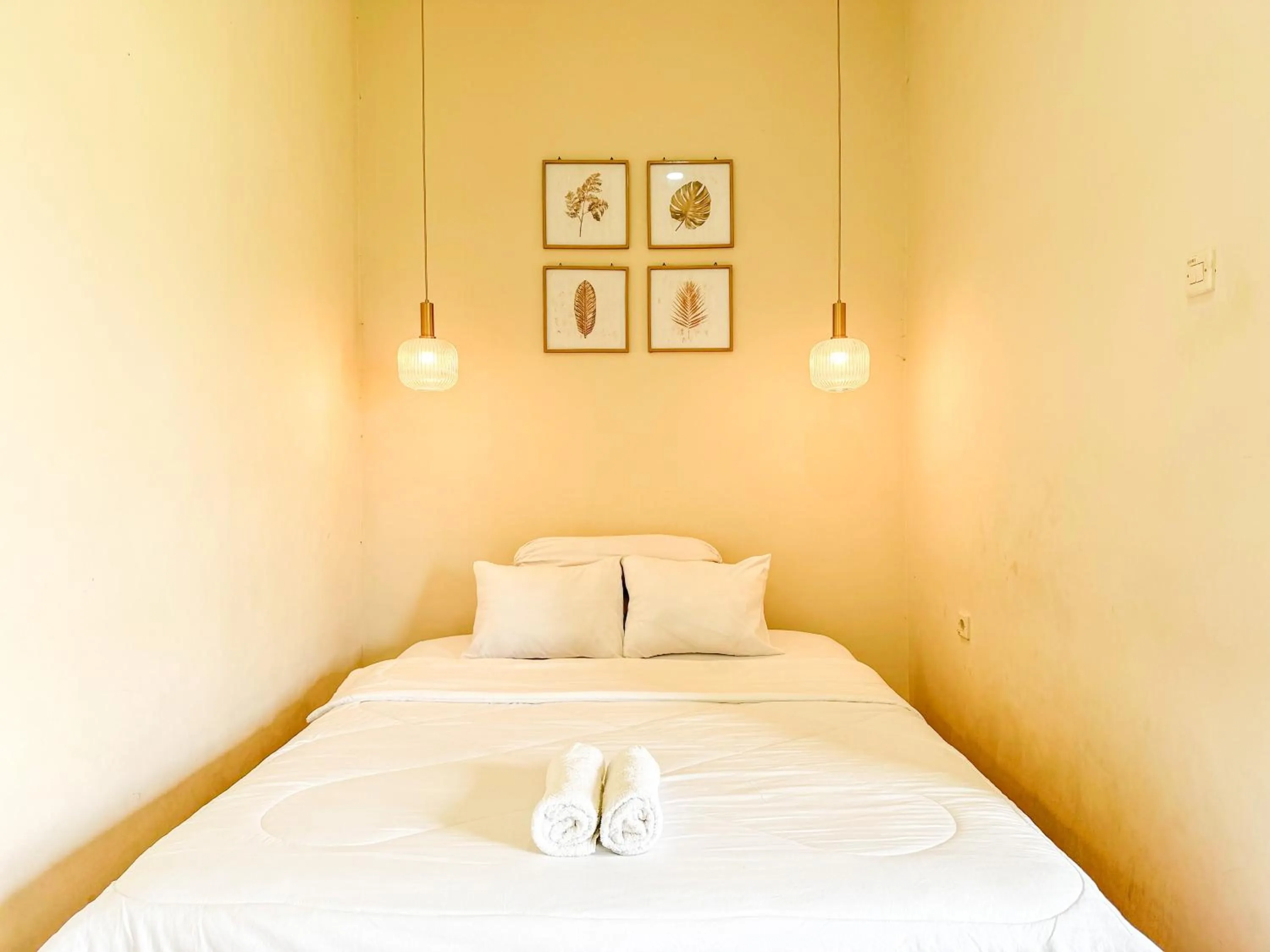 Bedroom, Bed in OWK Homestay Syariah Mitra RedDoorz Wonosobo