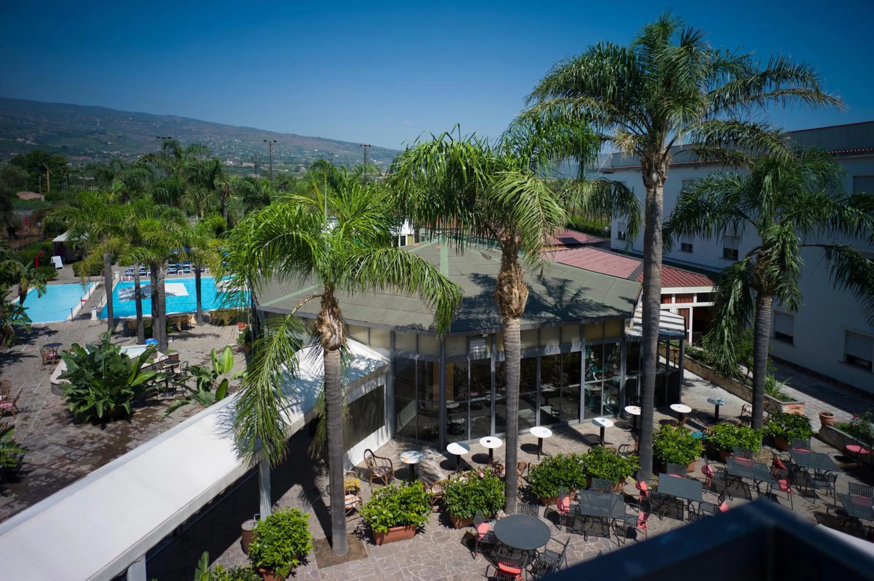 Restaurant/places to eat in Atlantis Palace Hotel