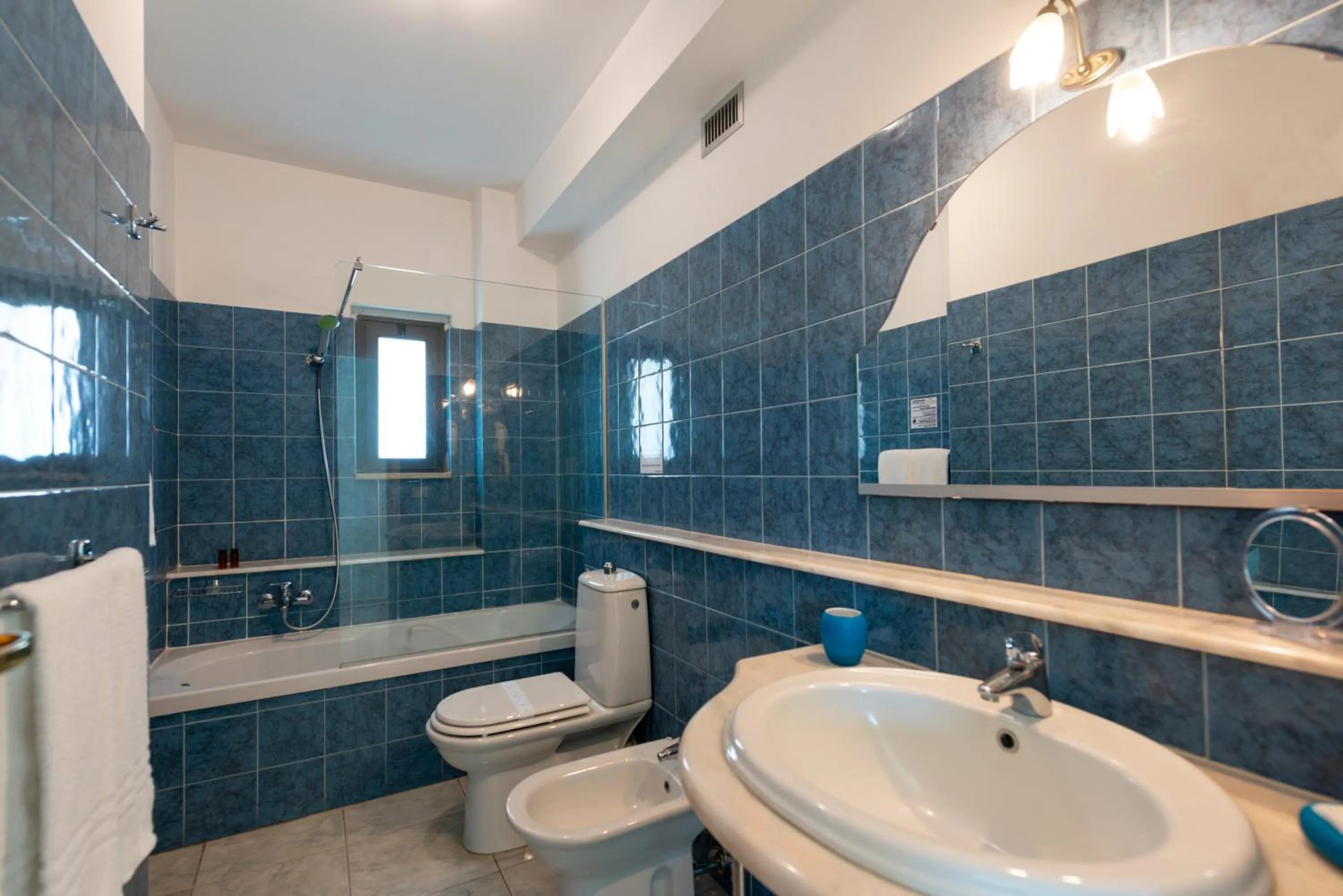 Bathroom in Atlantis Palace Hotel