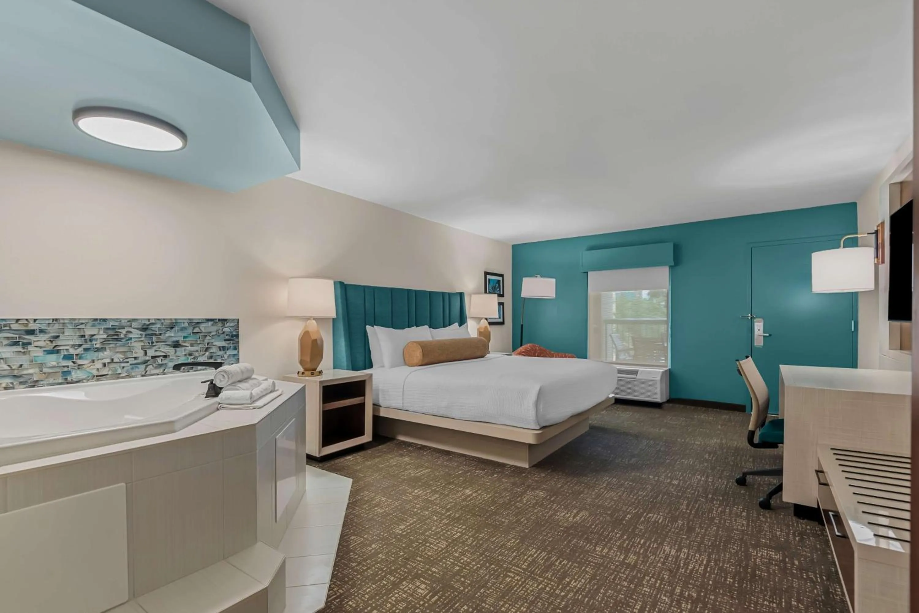 Spa and wellness centre/facilities, Bed in Best Western Seaway Inn