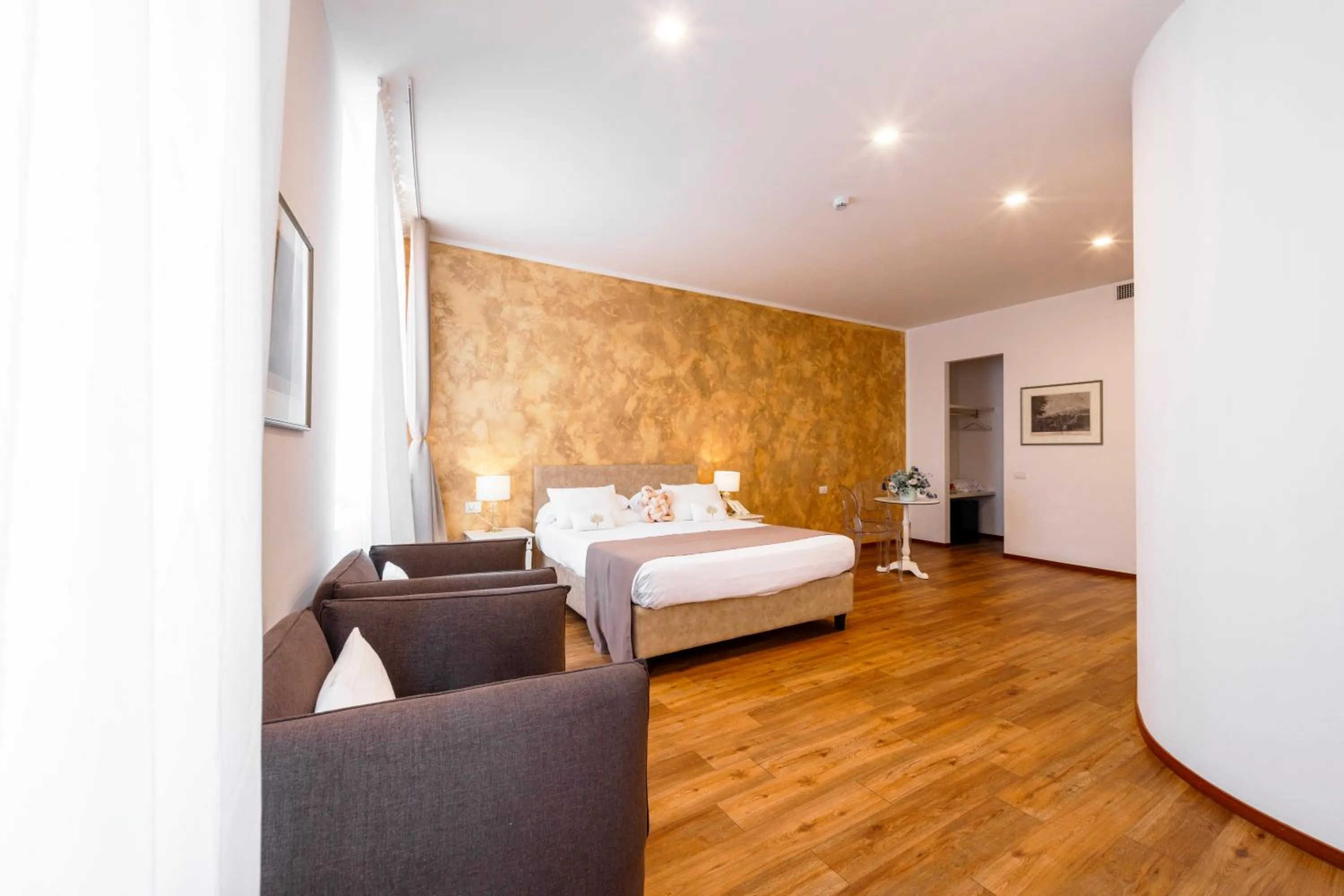 View (from property/room), Bed in Albergo La Rocca