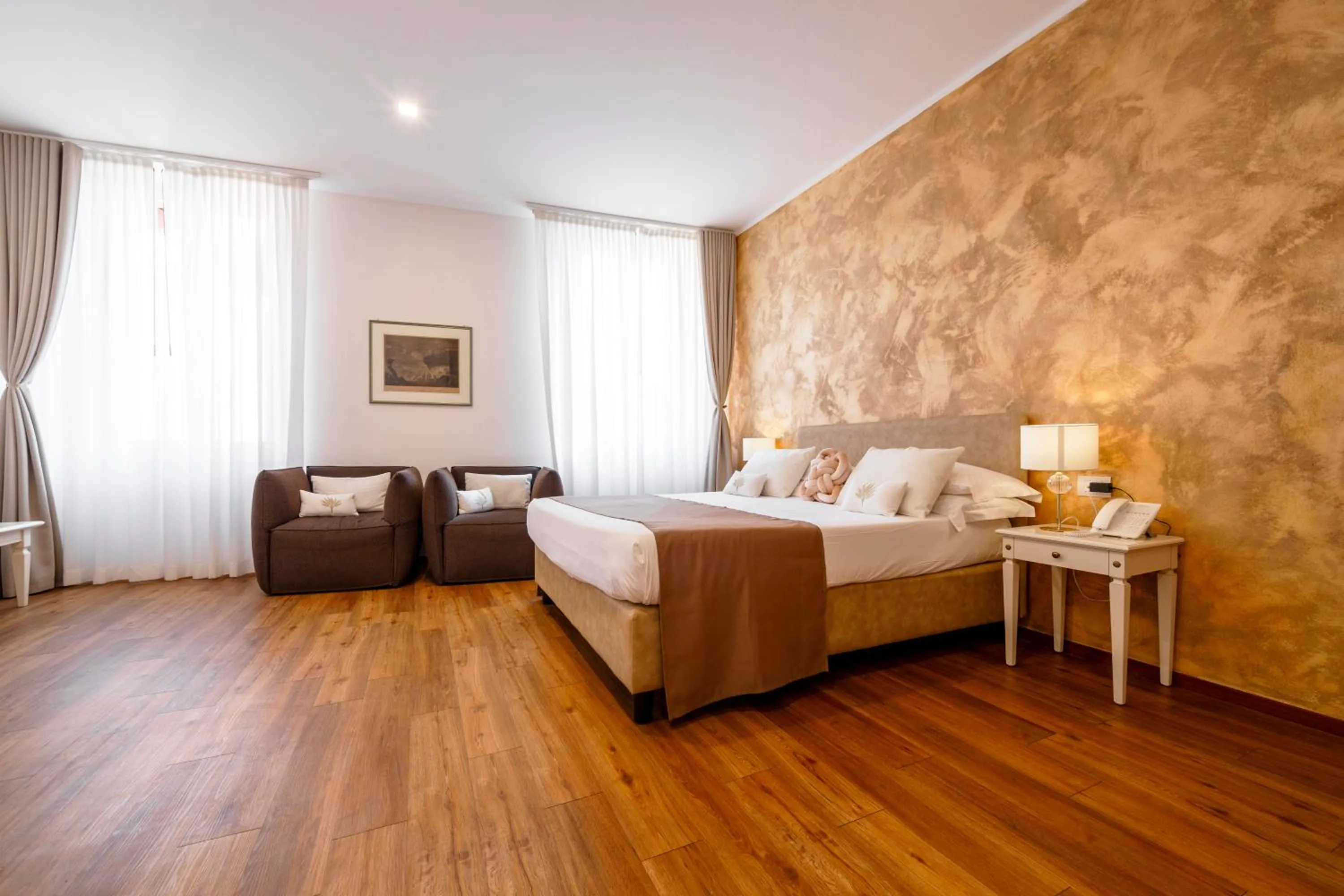 View (from property/room), Bed in Albergo La Rocca