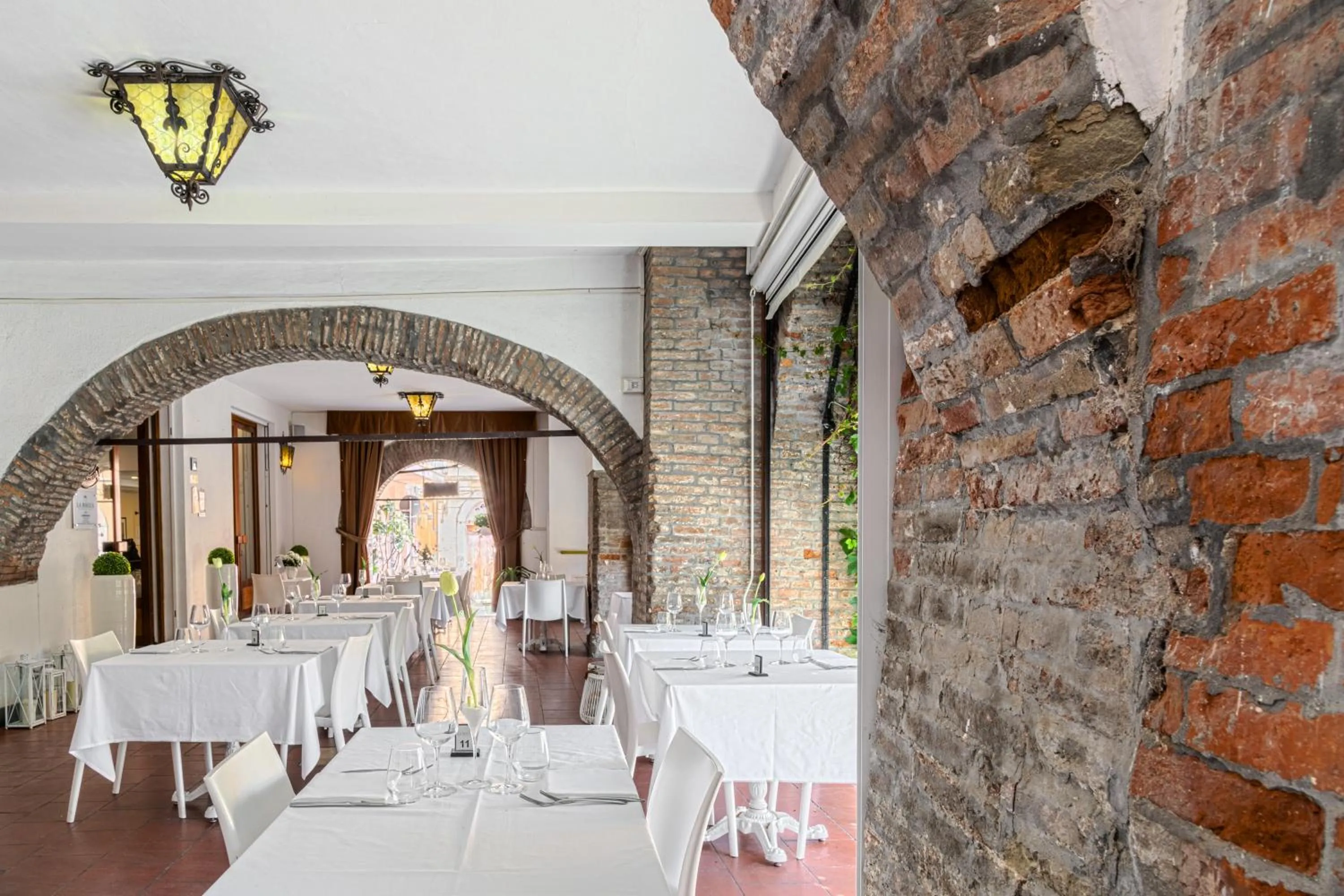 Restaurant/places to eat in Albergo La Rocca