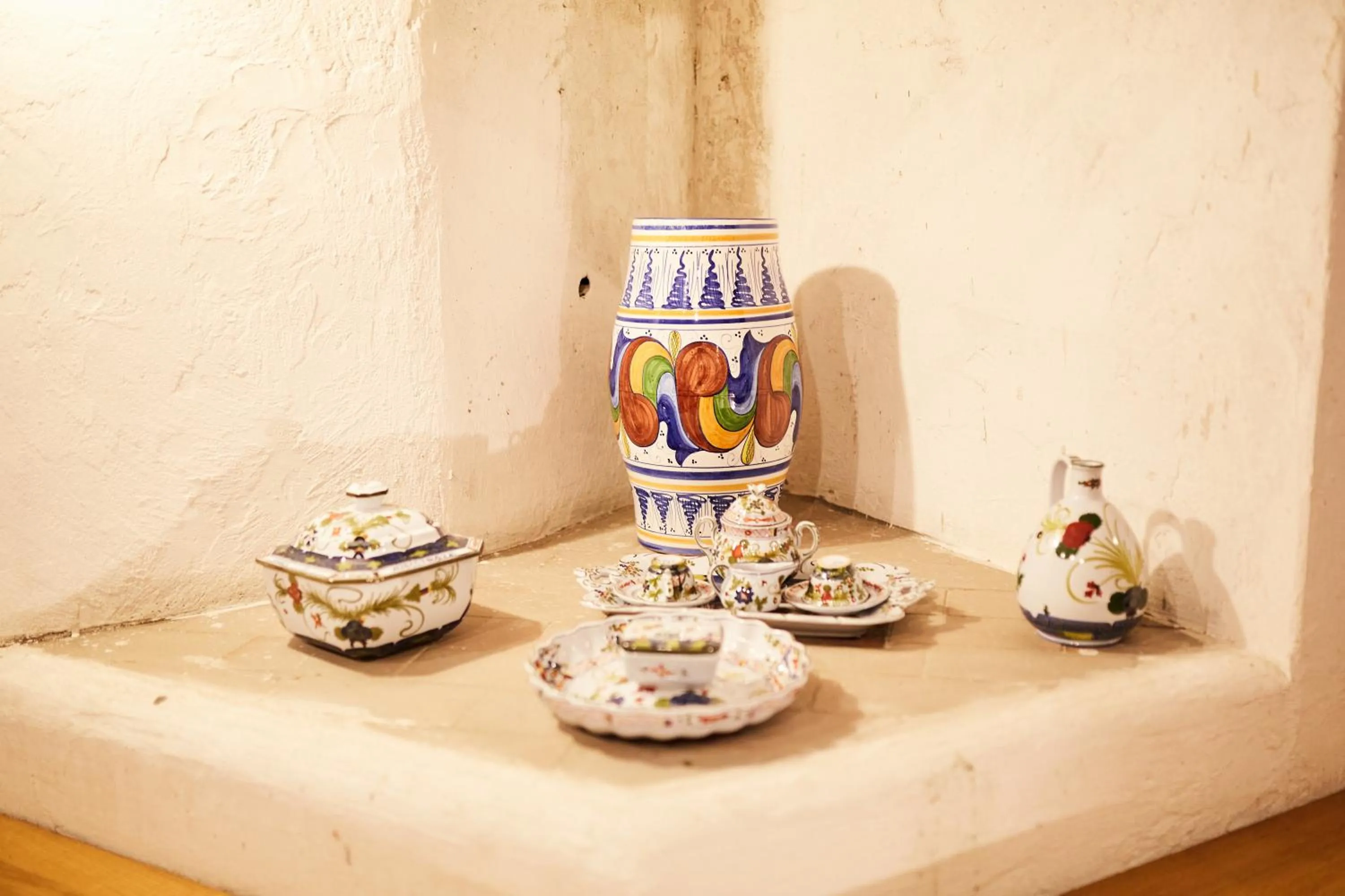 Decorative detail in Albergo La Rocca