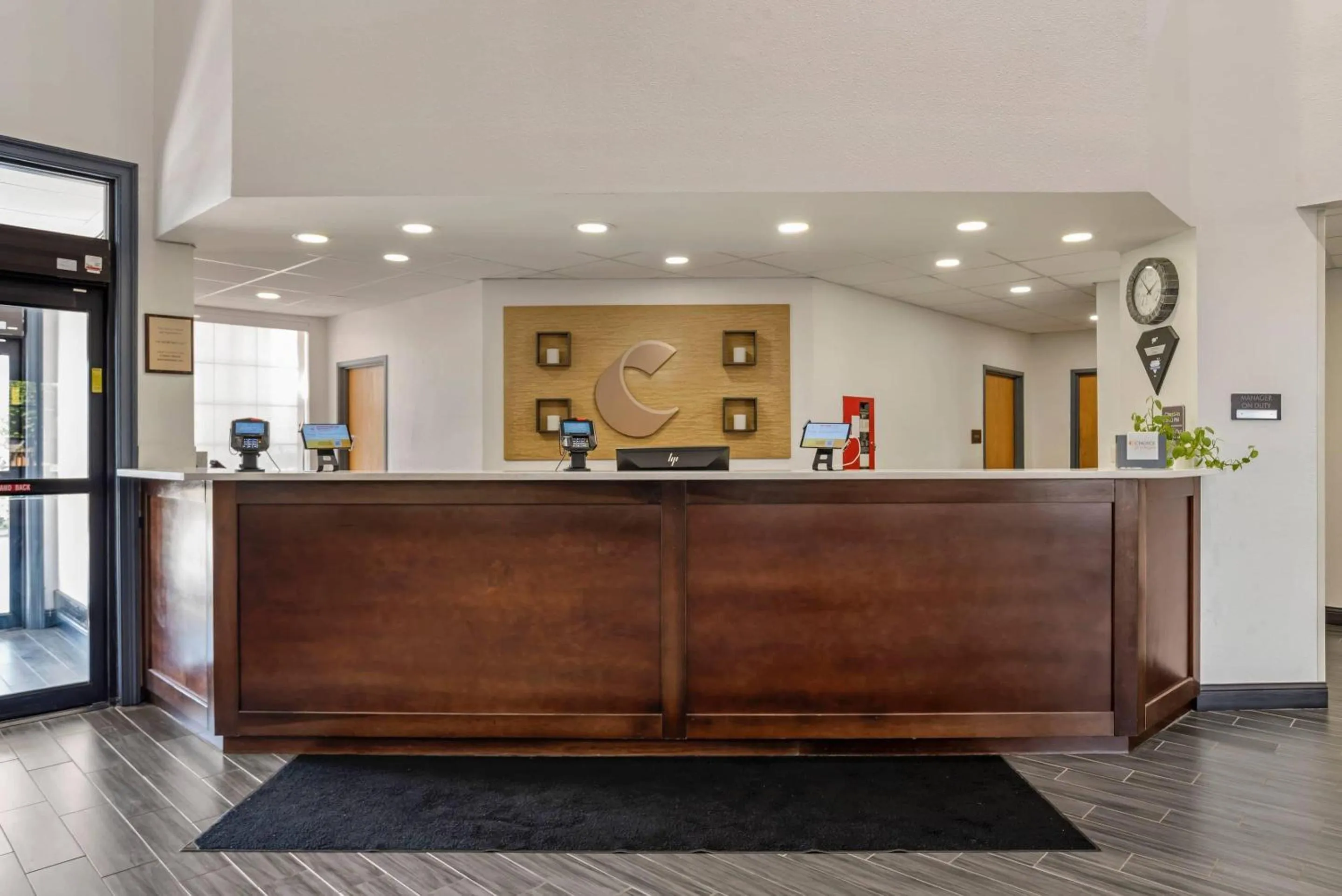 Lobby or reception in Comfort Suites Hattiesburg near University