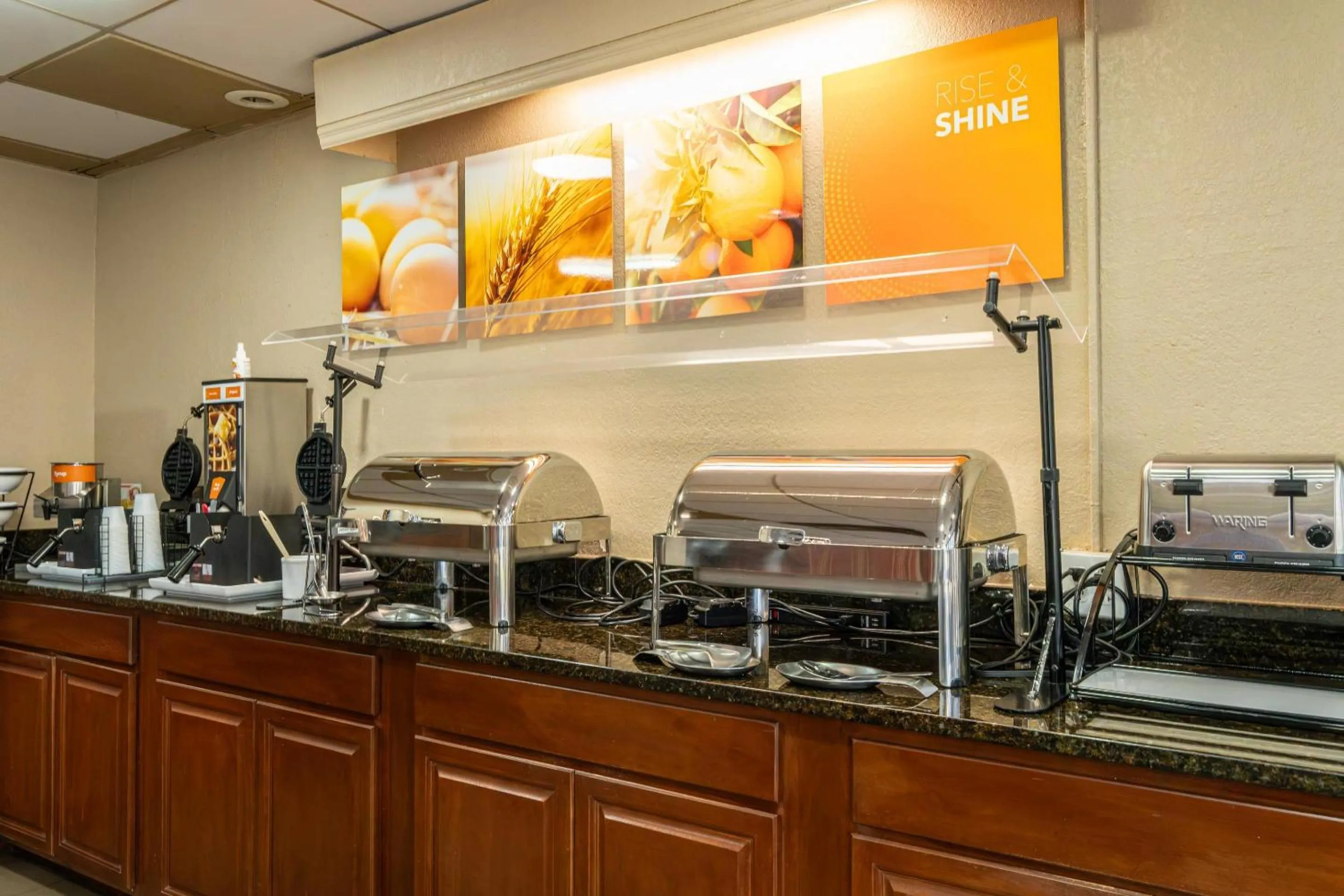 Breakfast in Comfort Inn & Suites Lakeland North I-4