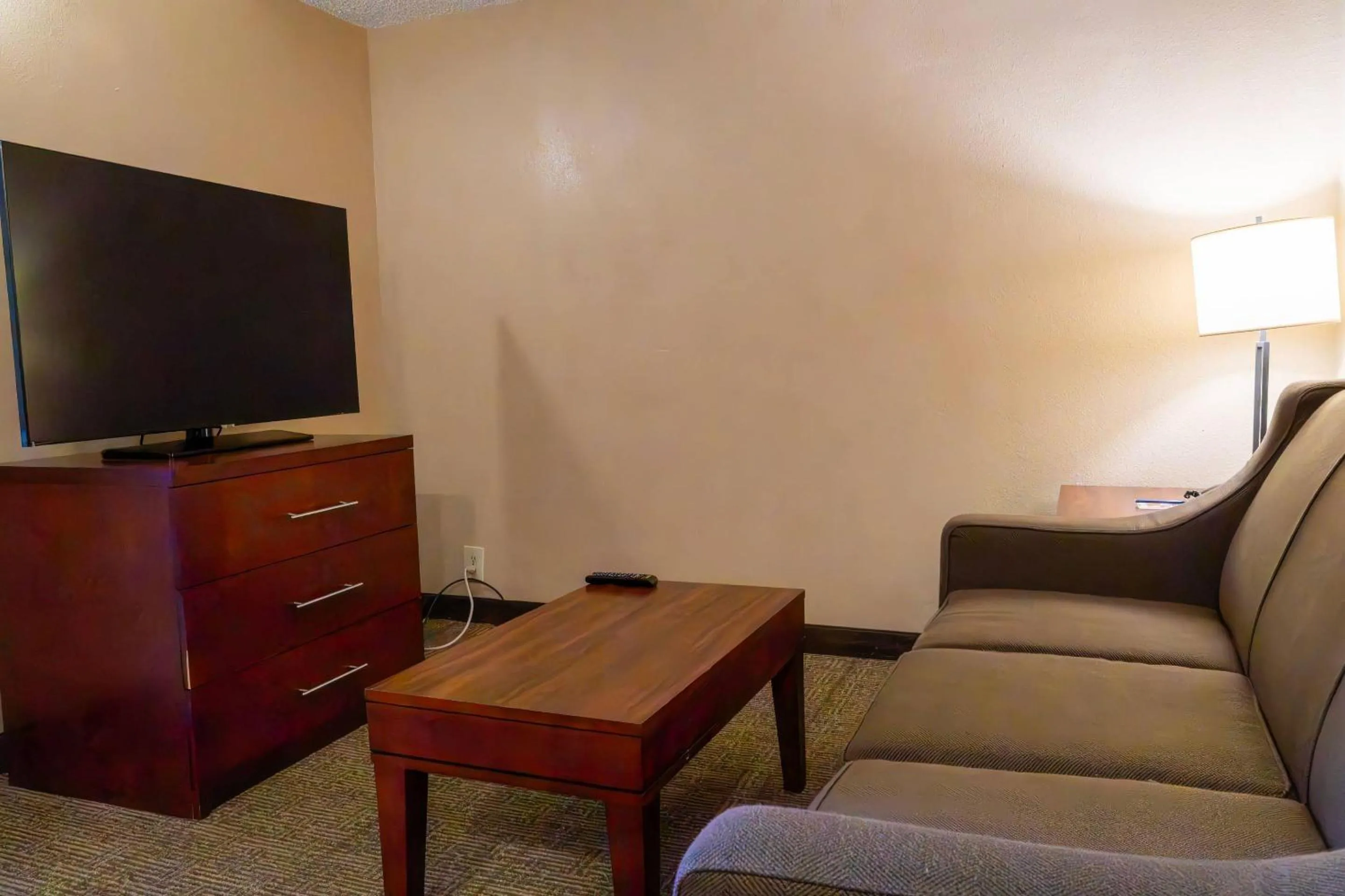 Bedroom in Comfort Inn & Suites Lakeland North I-4