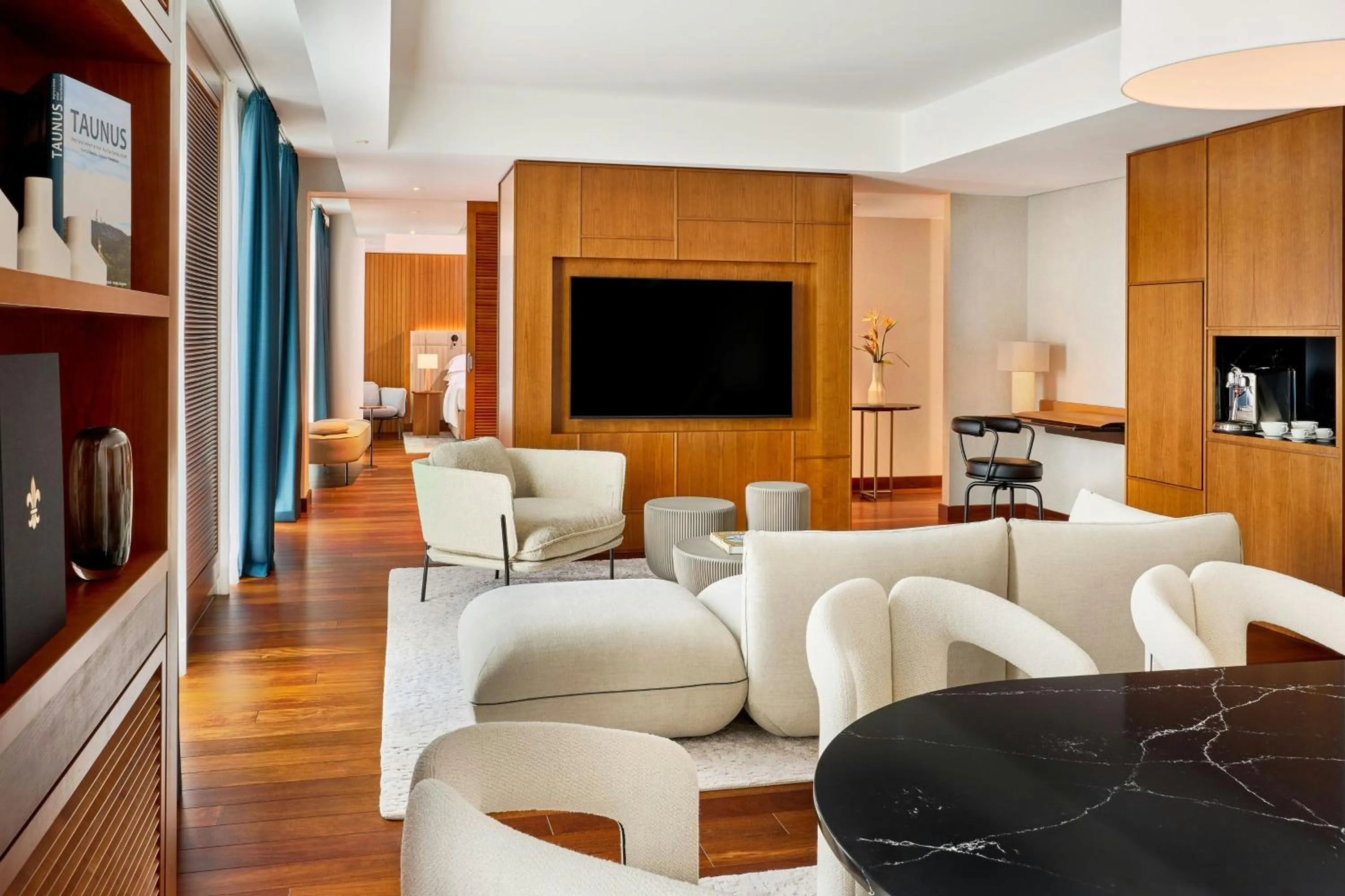 Photo of the whole room in JW Marriott Hotel Frankfurt