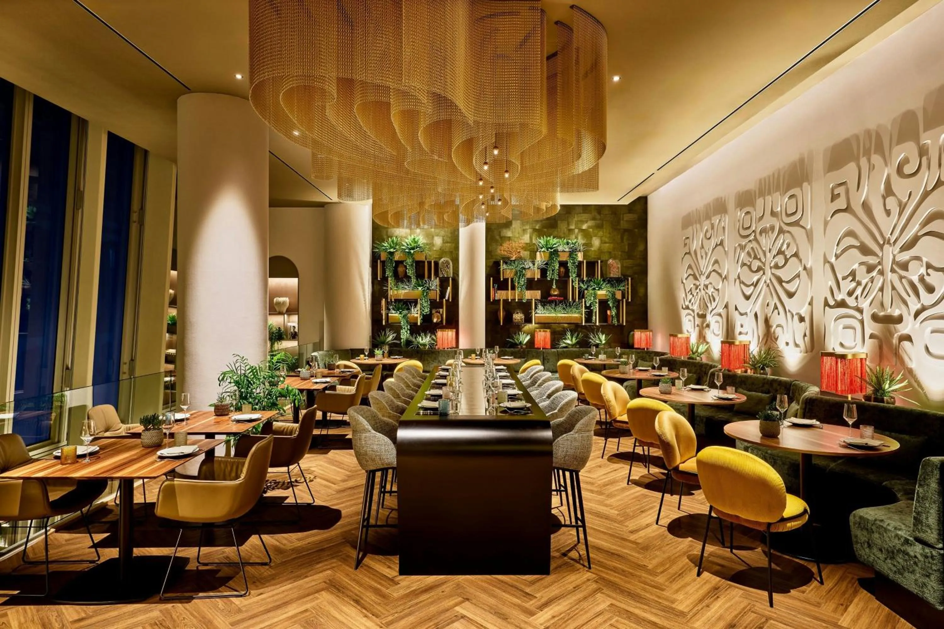 Restaurant/places to eat in JW Marriott Hotel Frankfurt