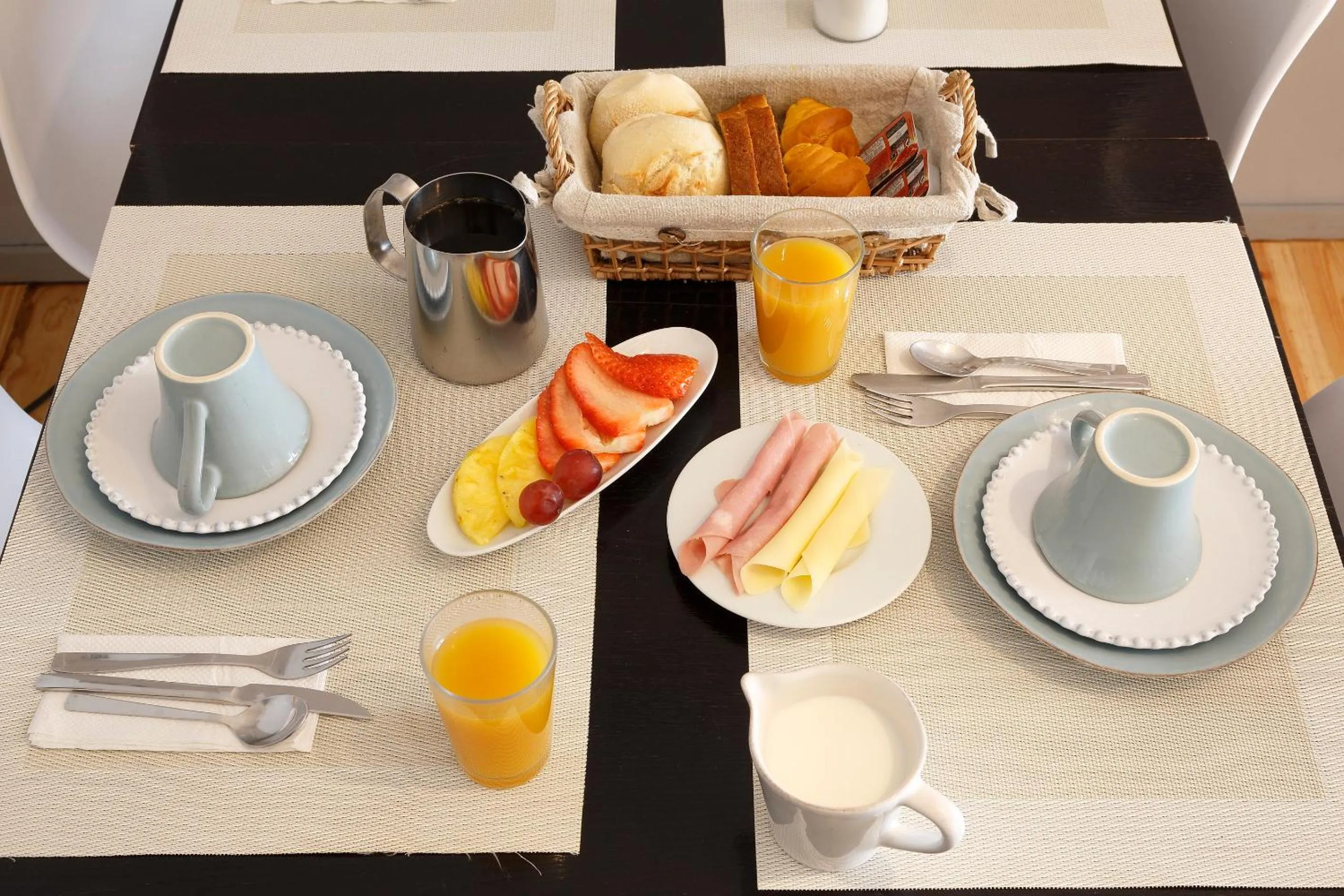 Food and drinks in OportoHouse