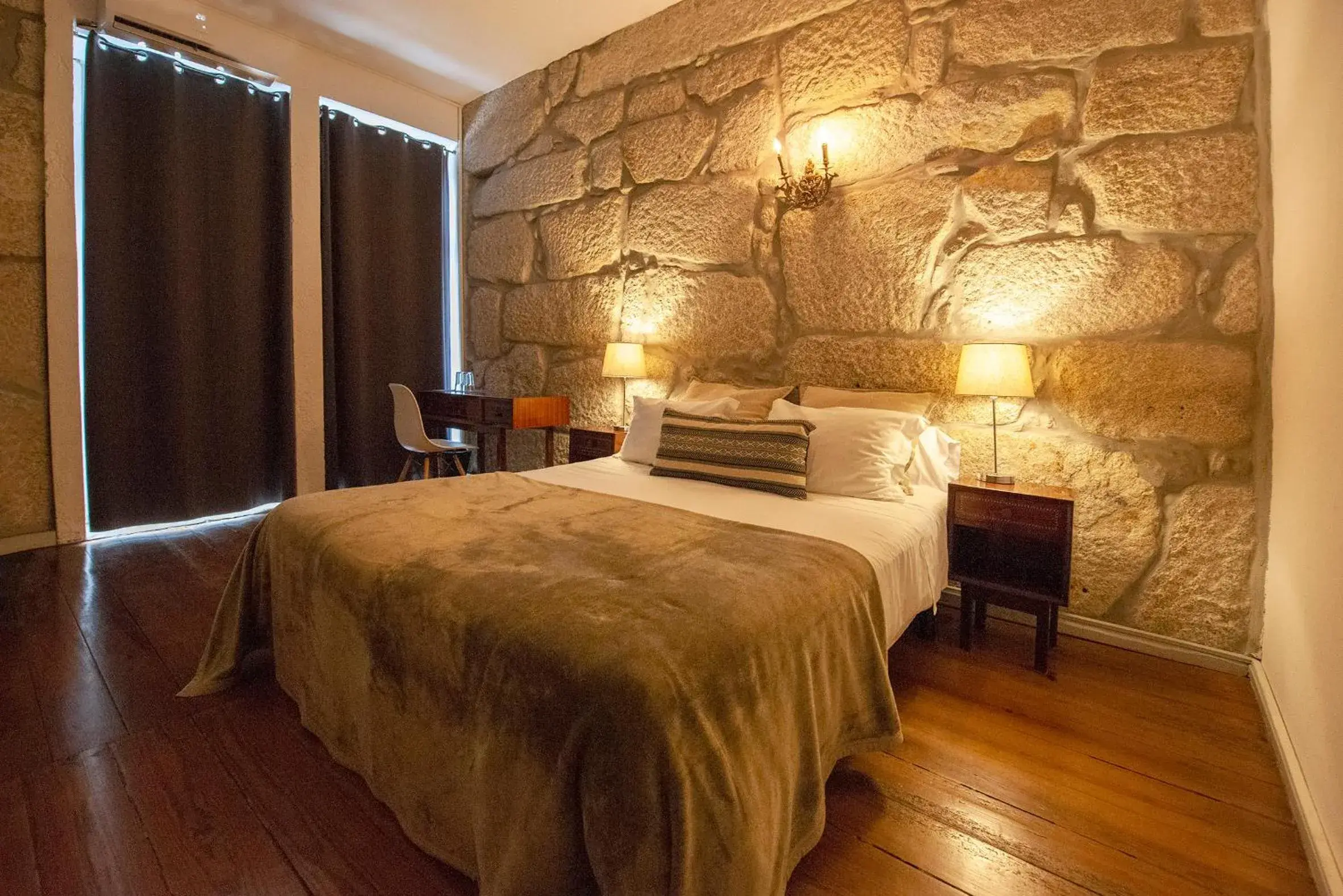 Deluxe Double or Twin Room with Terrace View in Oporto House Deluxe Double or Twin Room with Terrace View in Oporto House