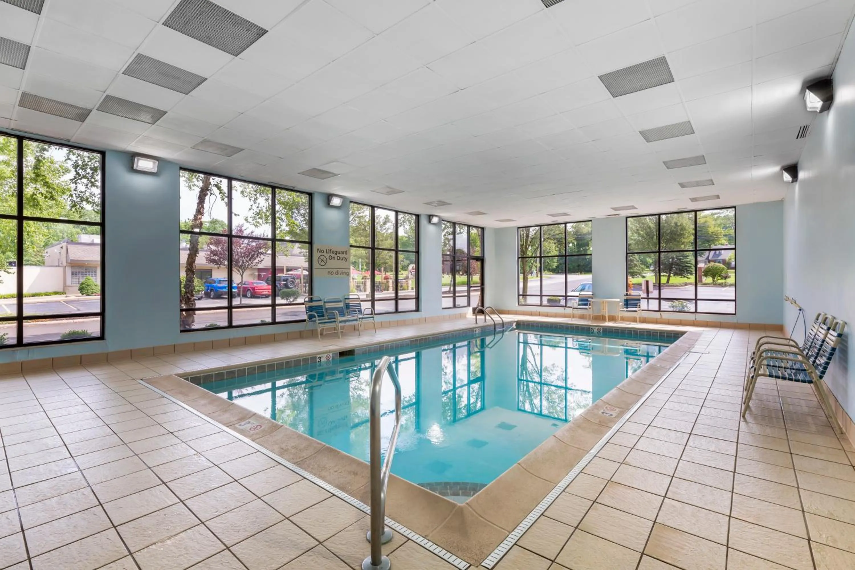 Pool view in Comfort Inn, Cleveland South - Richfield