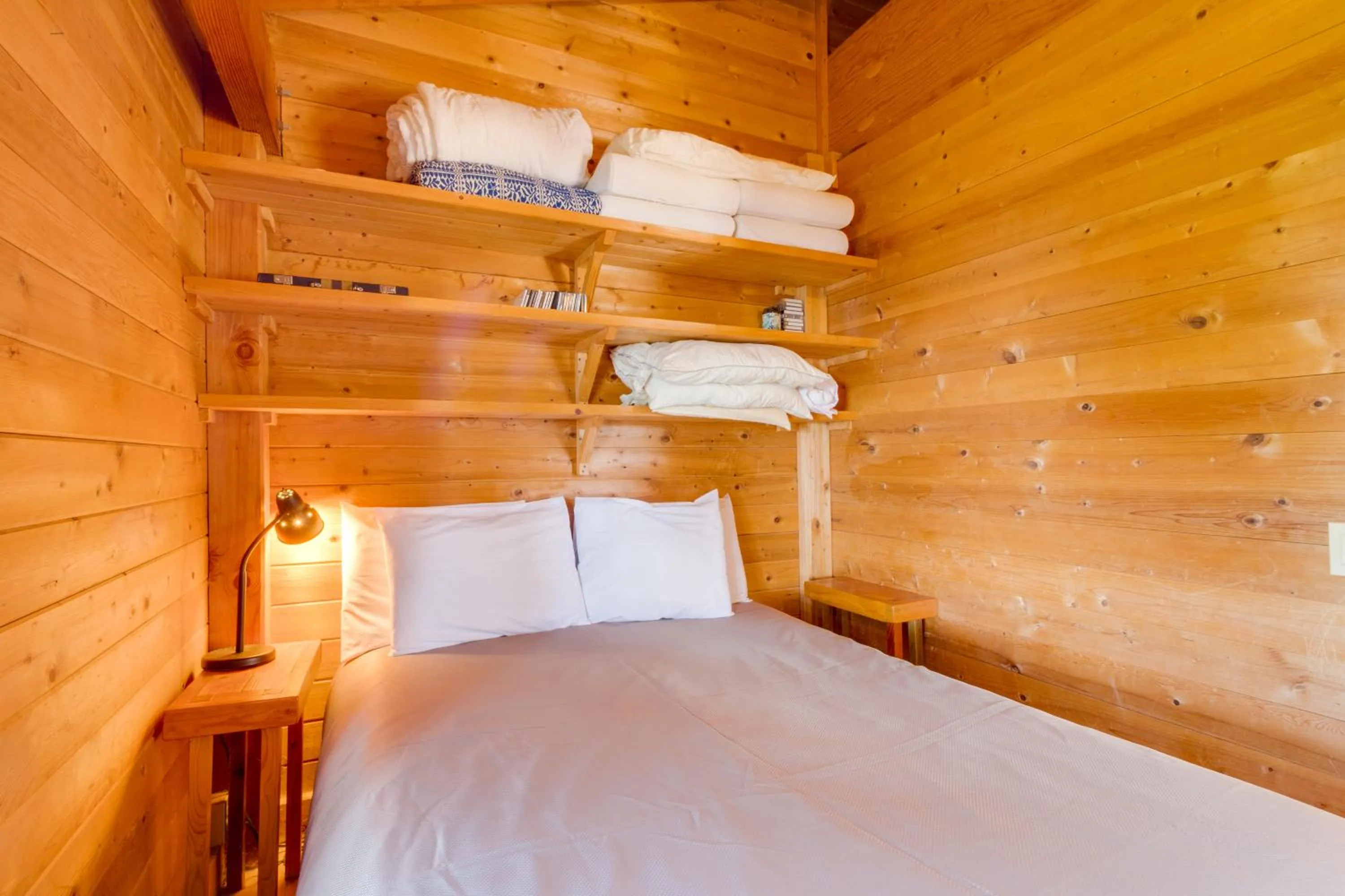 Bed in Escape to Oceanside