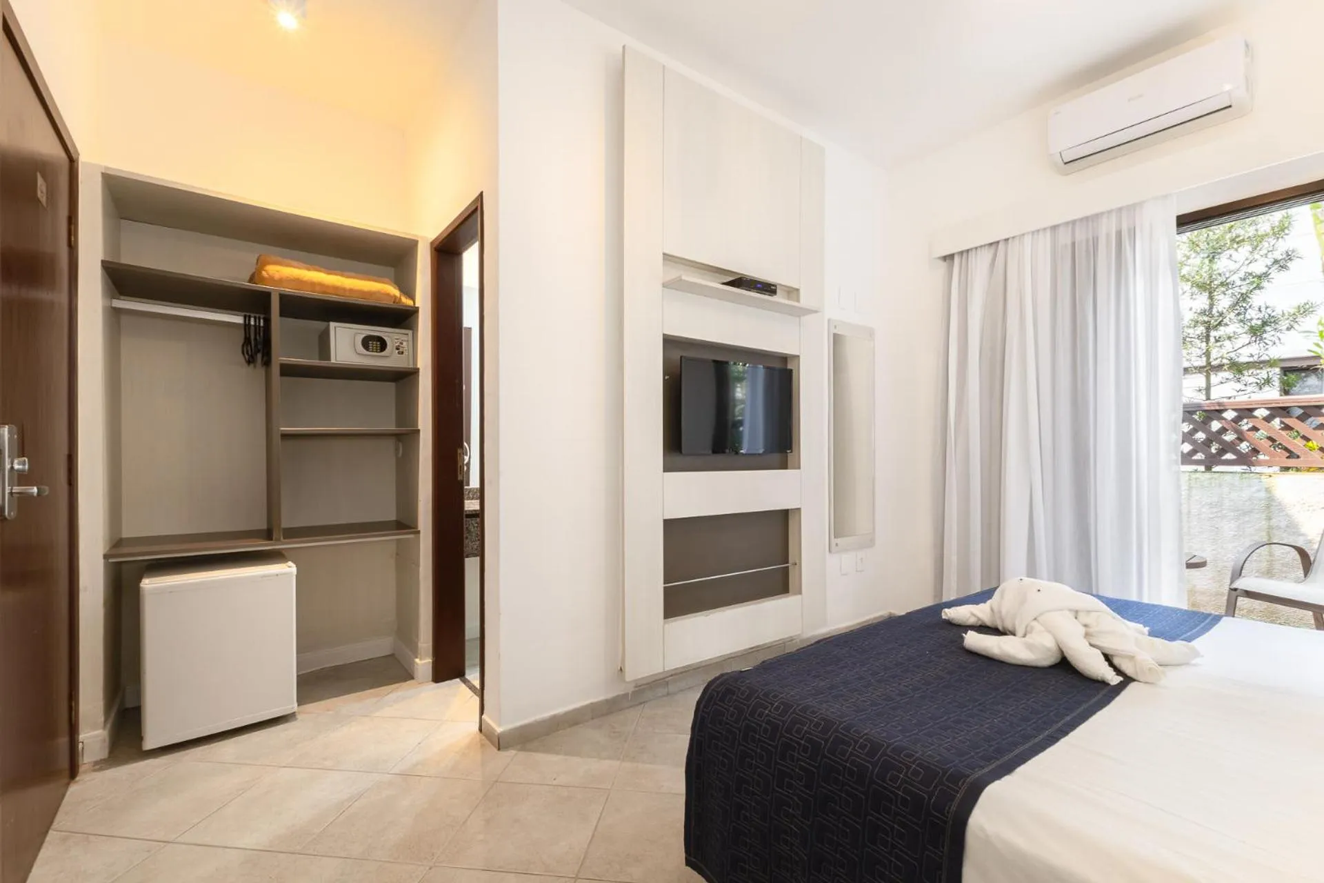 Bed in Hotel Ilhas da Grécia