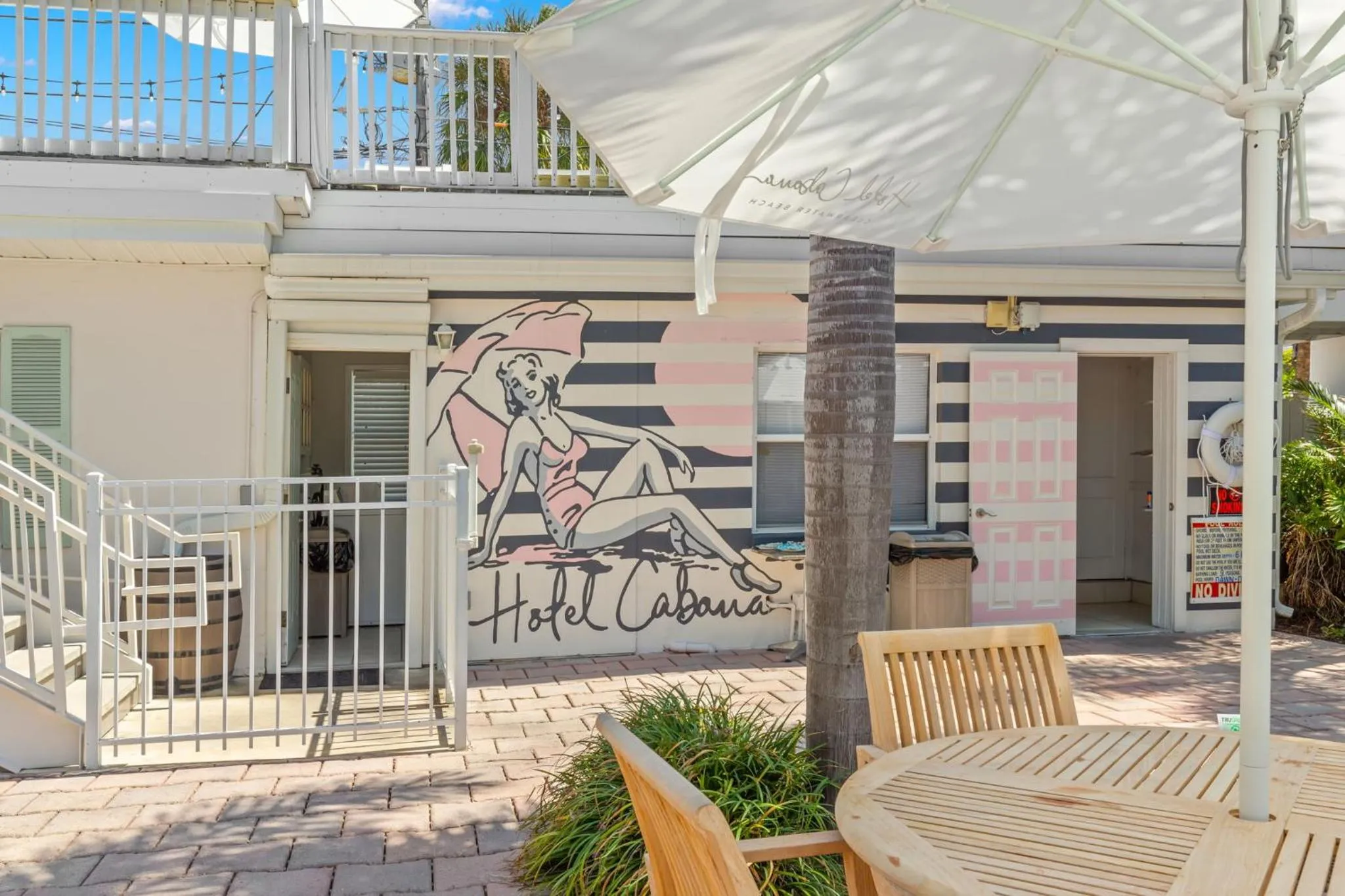 Property building in Hotel Cabana Clearwater Beach
