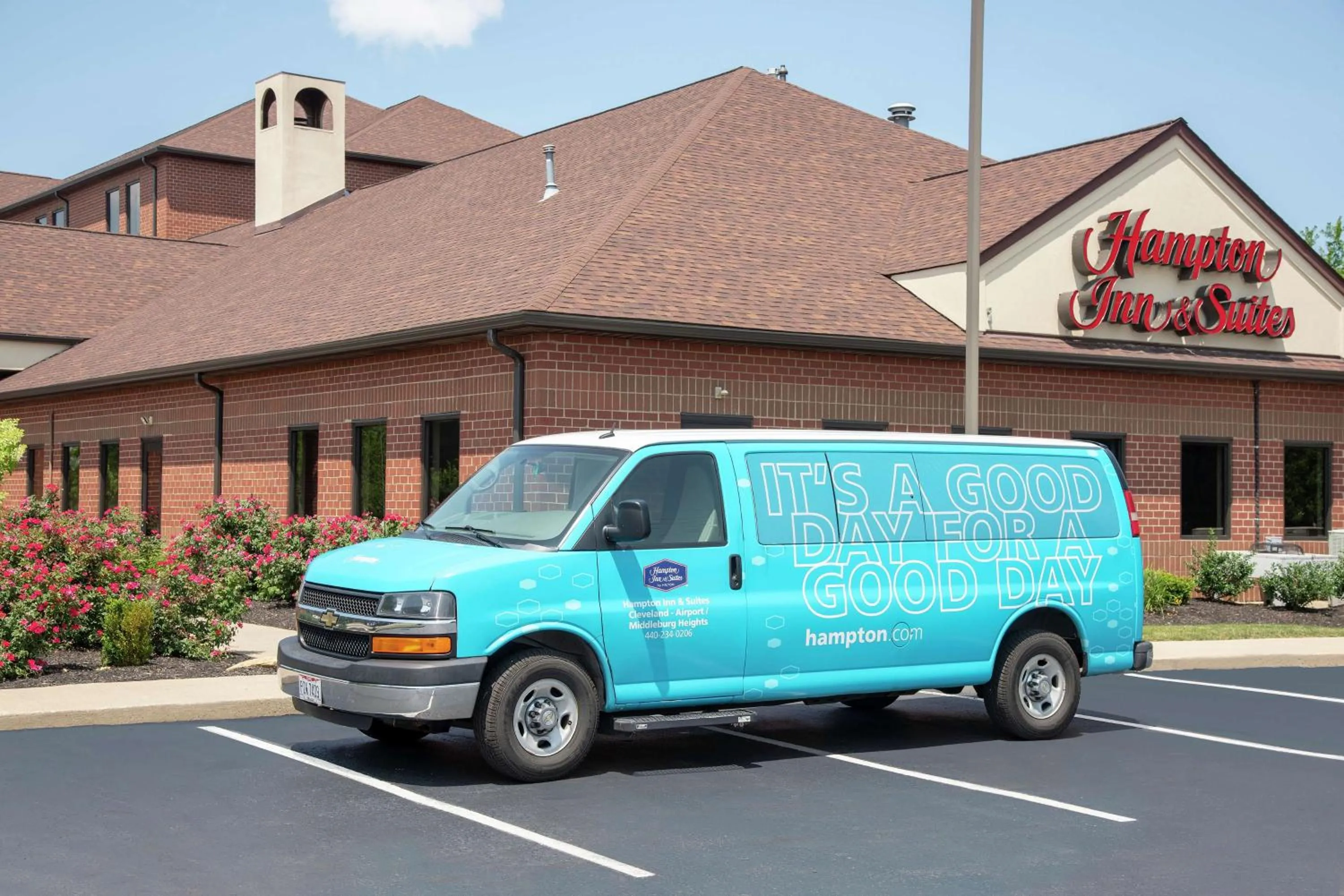 Property building in Hampton Inn & Suites Cleveland-Airport/Middleburg Heights