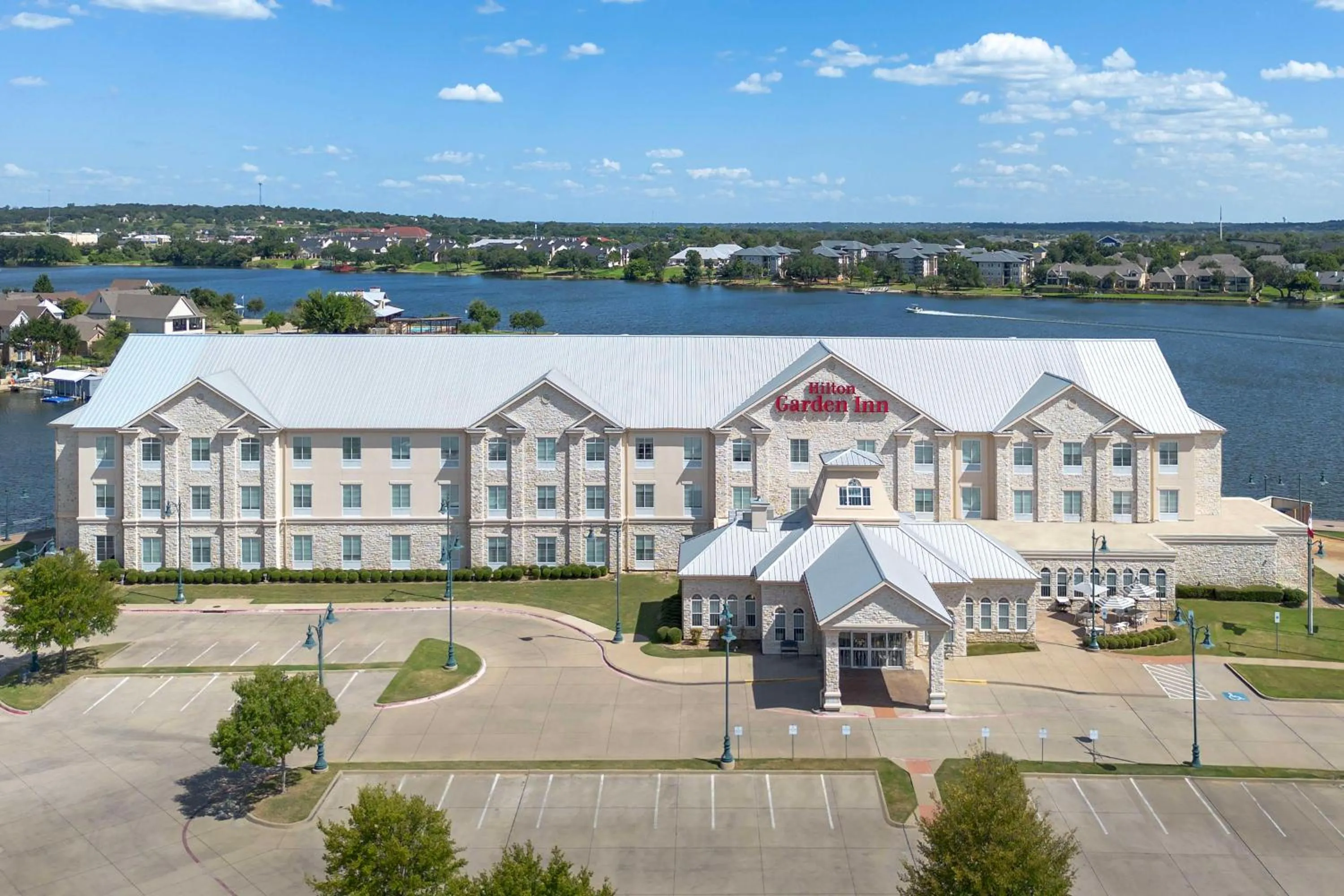 Property building in Hilton Garden Inn Granbury