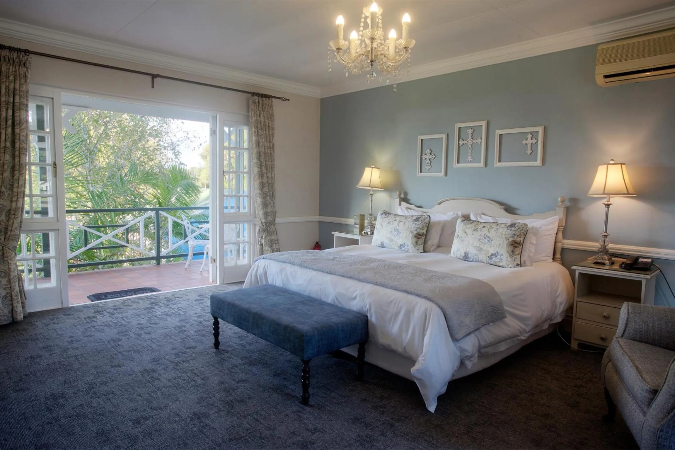 Coffee/tea facilities, Bed in Tsitsikamma Village Inn