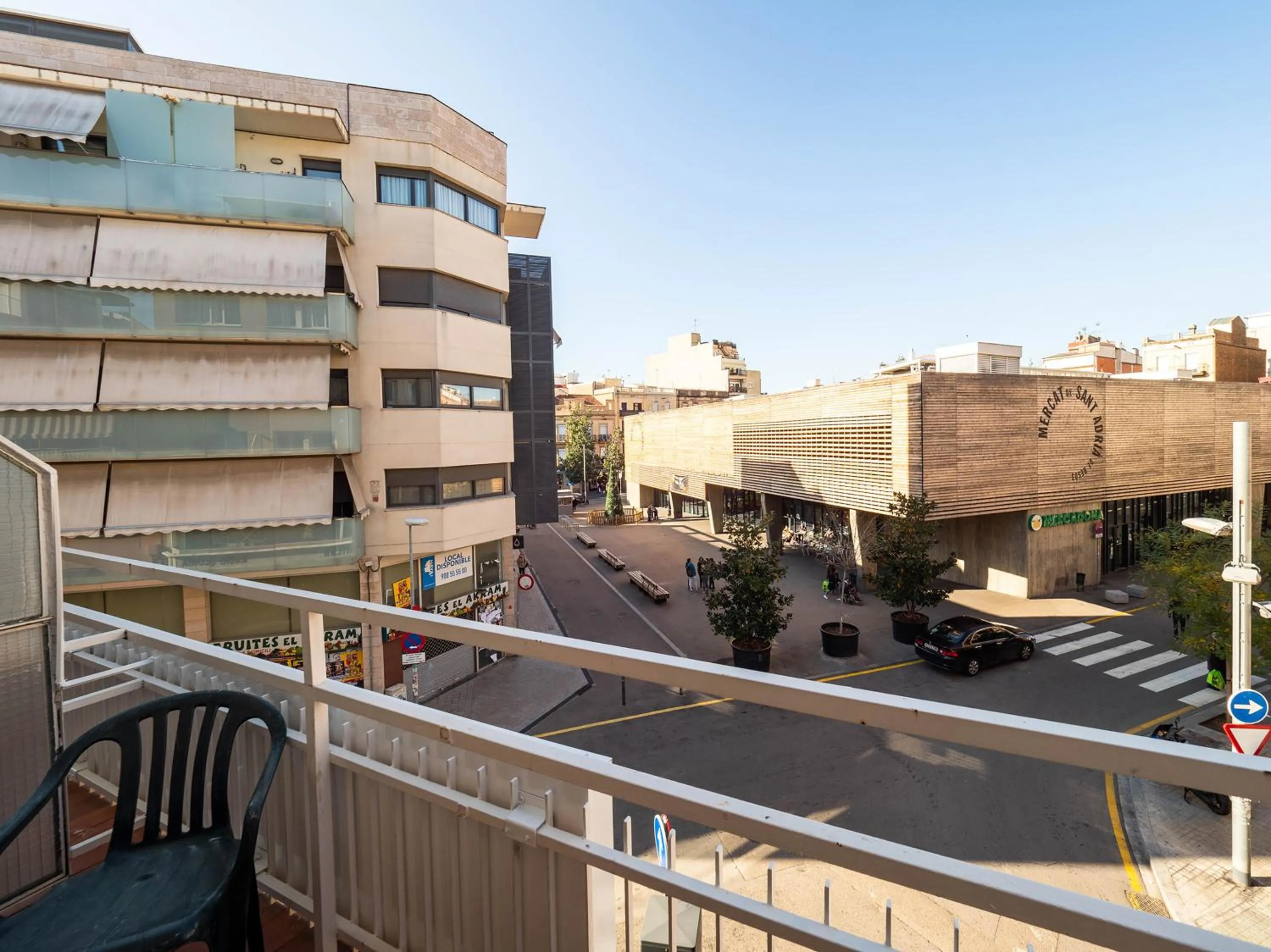 Property building in Hostal Athenas